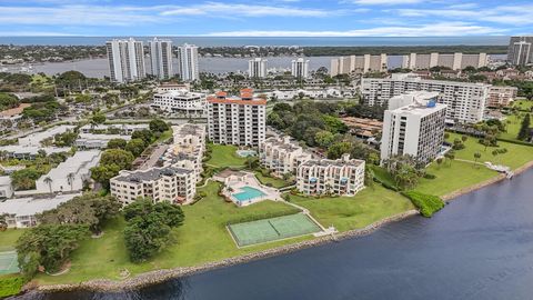 A home in North Palm Beach