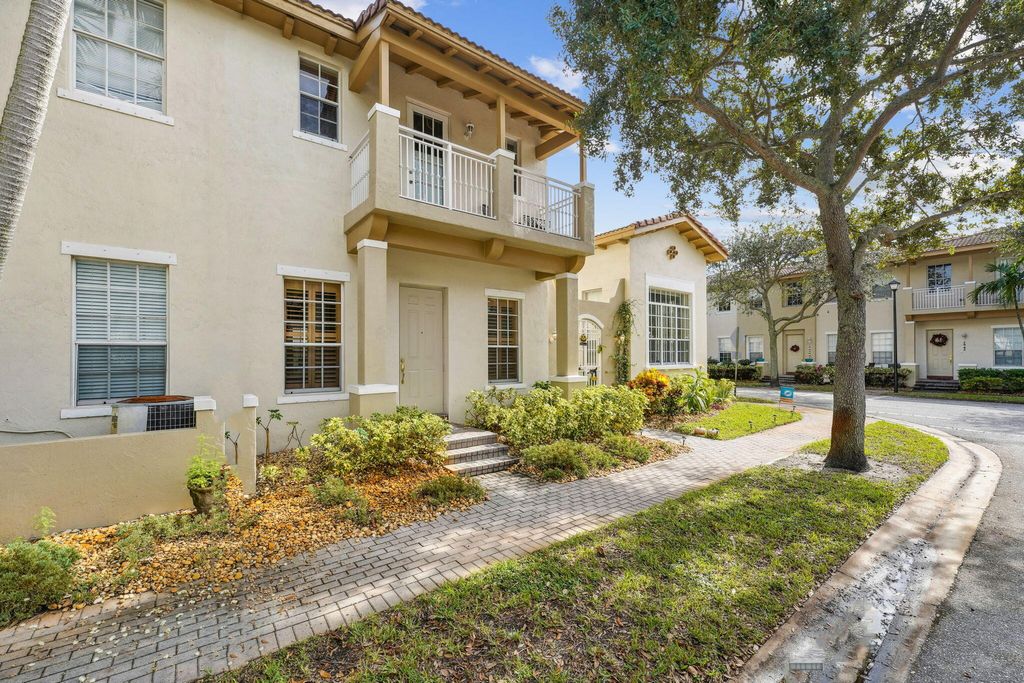 Photo of 2402 NW 6th Street, Boynton Beach, FL 33426 (MLS # R10941213)
