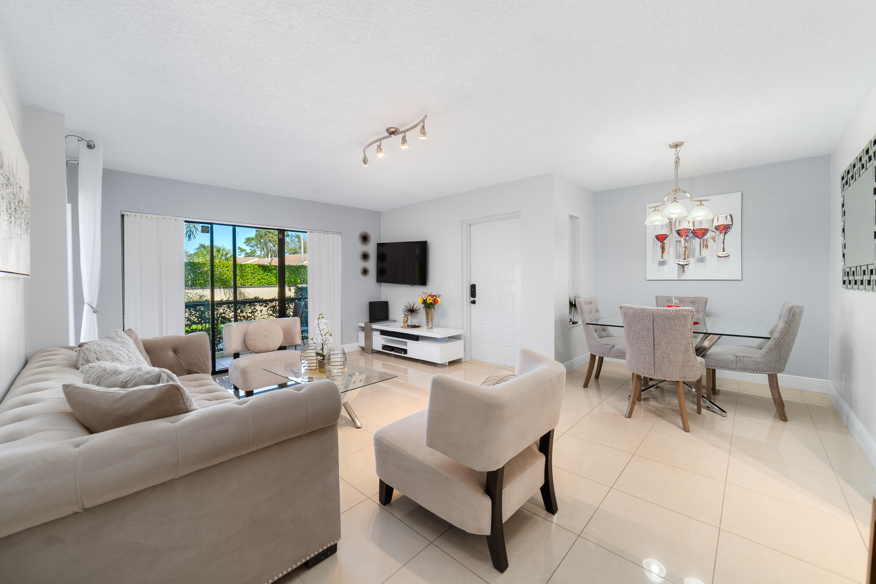 PINE RIDGE III - Residential