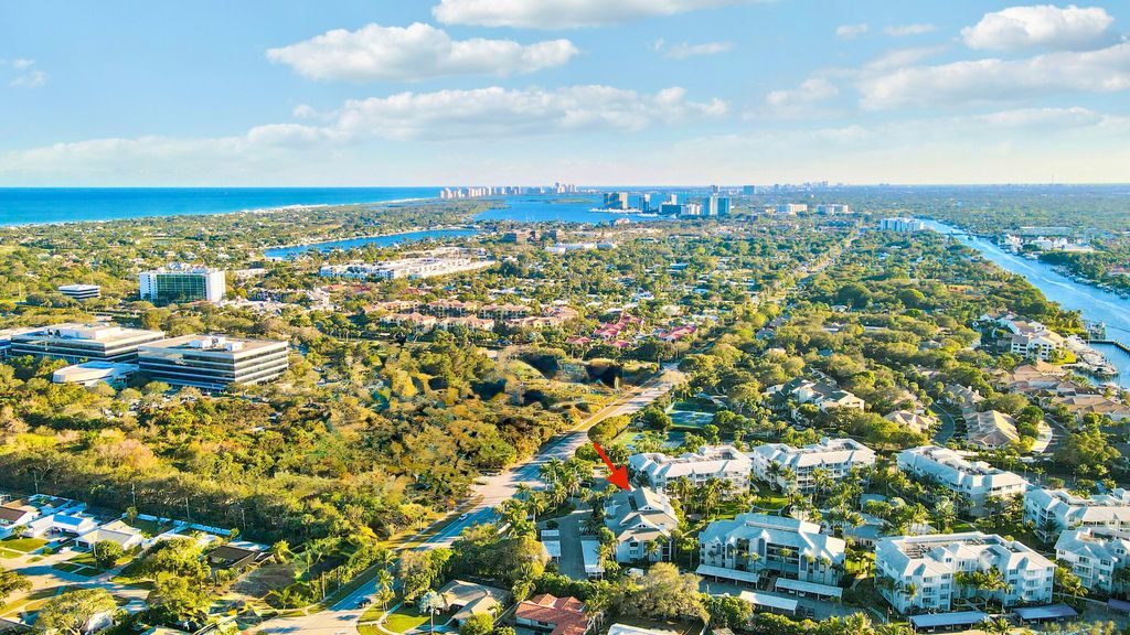 Photo of 122 Bay Colony Drive N, Juno Beach, FL 33408 (MLS # R11160637)