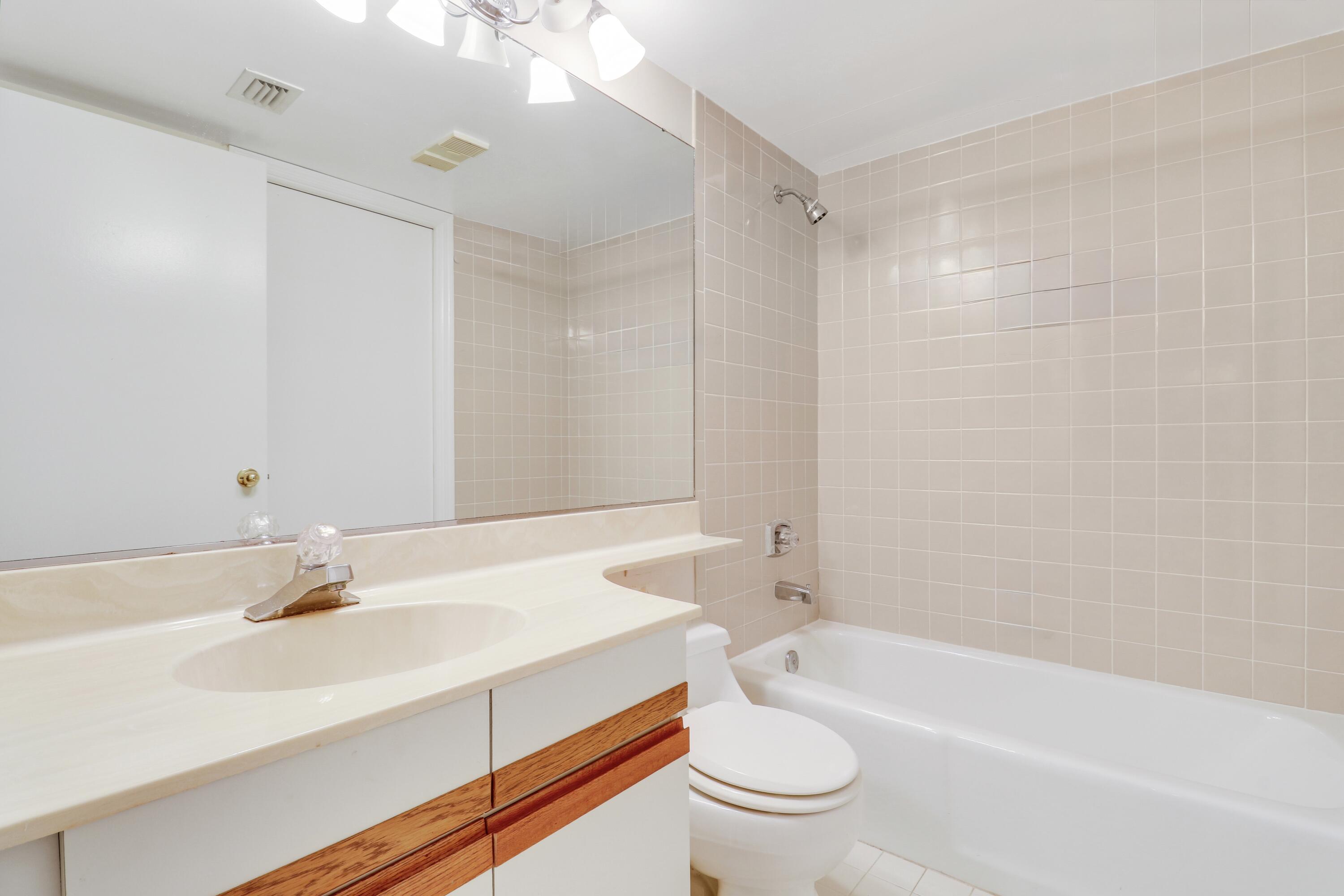 BAY COLONY CONDO - Residential