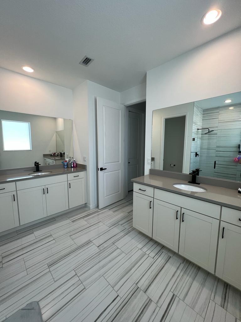 MATTAMY AT SOUTHERN GROVE PLAT 1 REPLAT - Residential