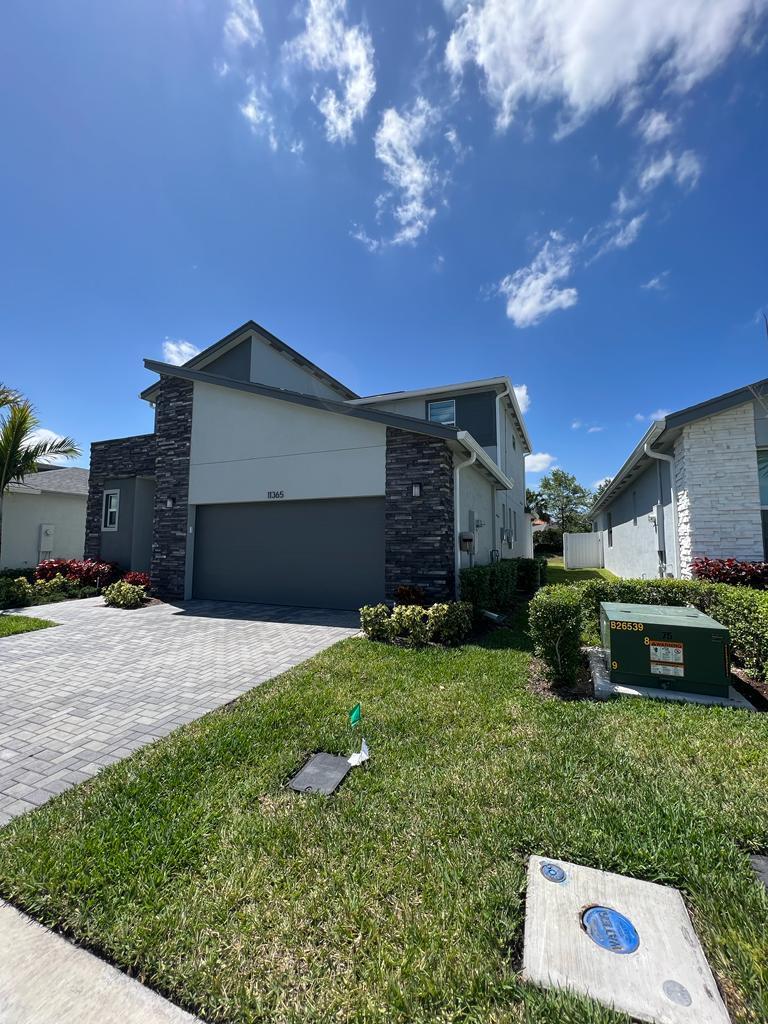 MATTAMY AT SOUTHERN GROVE PLAT 1 REPLAT - Residential