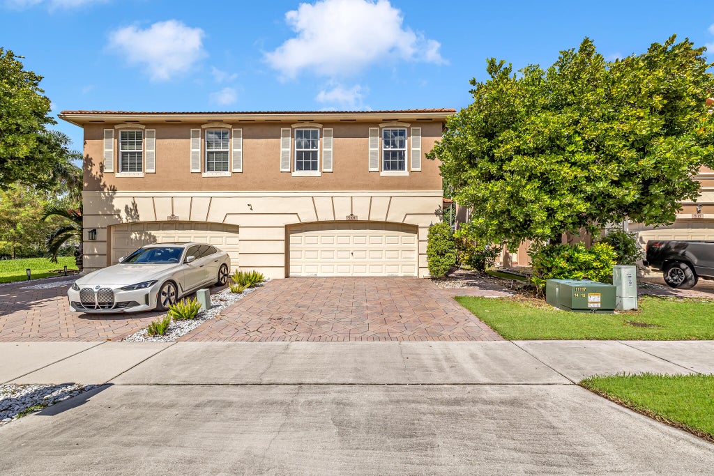Photo of 5109 STAGECOACH Drive, Coconut Creek, FL 33073 (MLS # B26071752)
