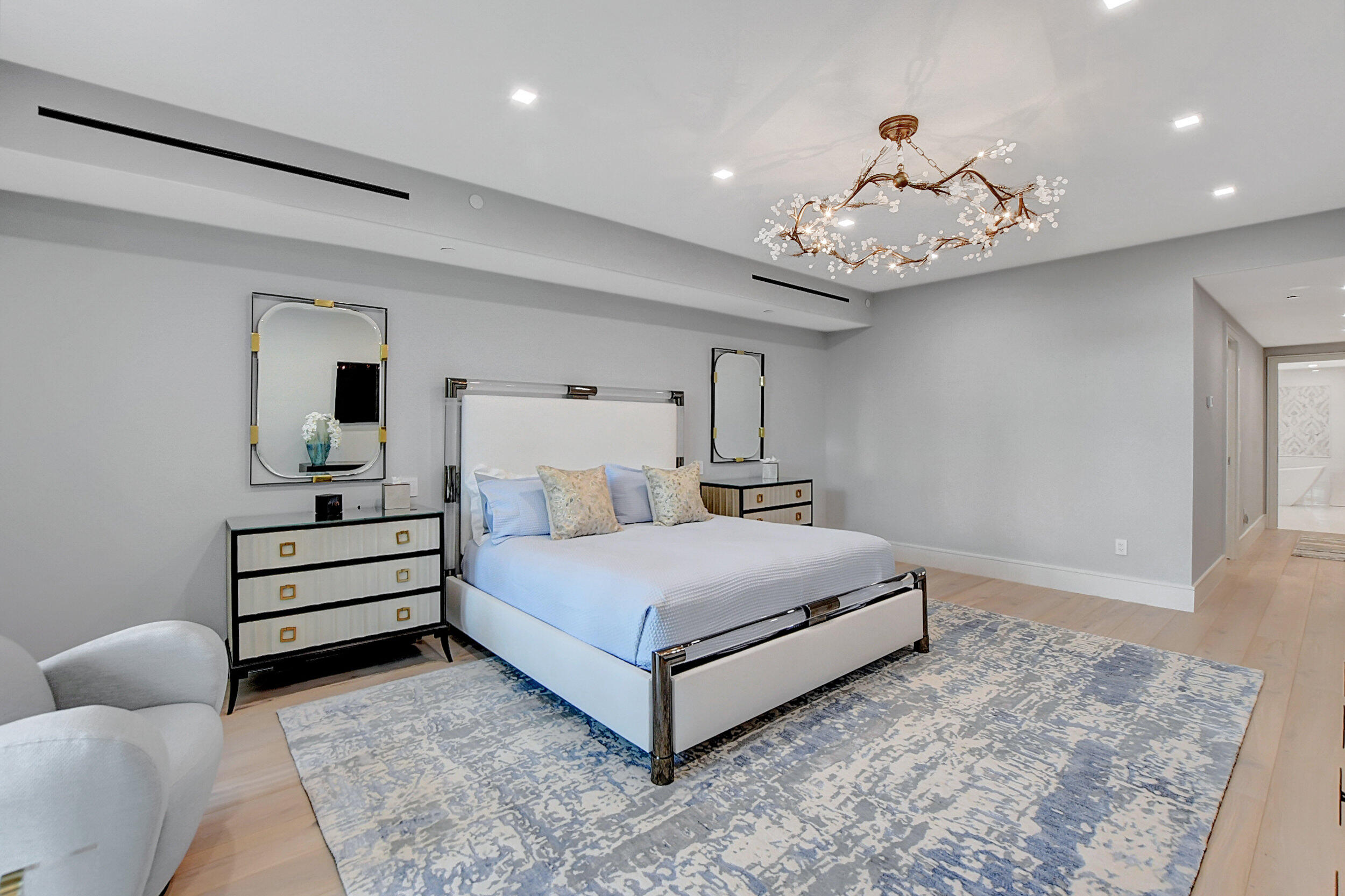 MIZNER GRAND CONDO - Residential