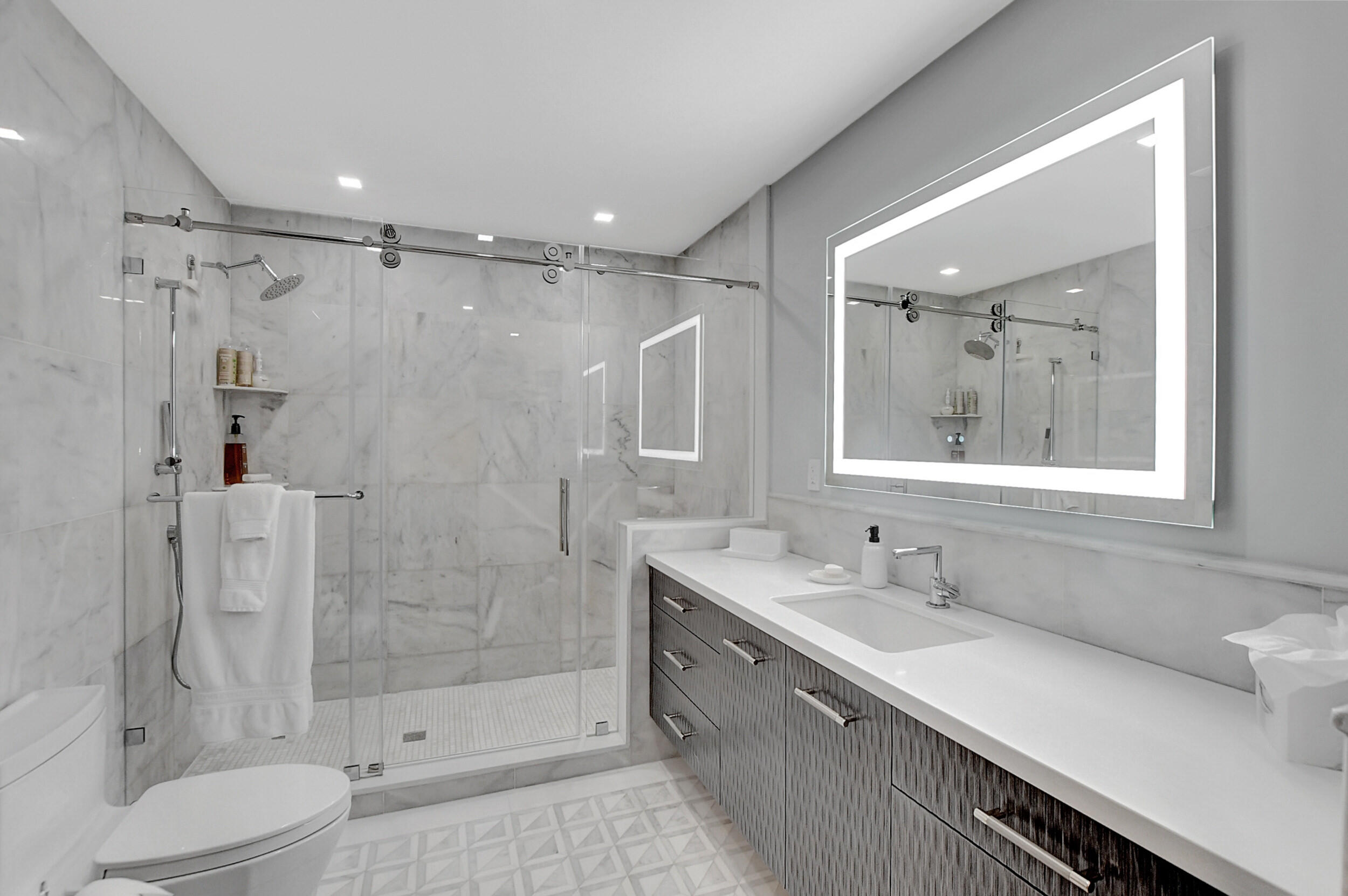 MIZNER GRAND CONDO - Residential