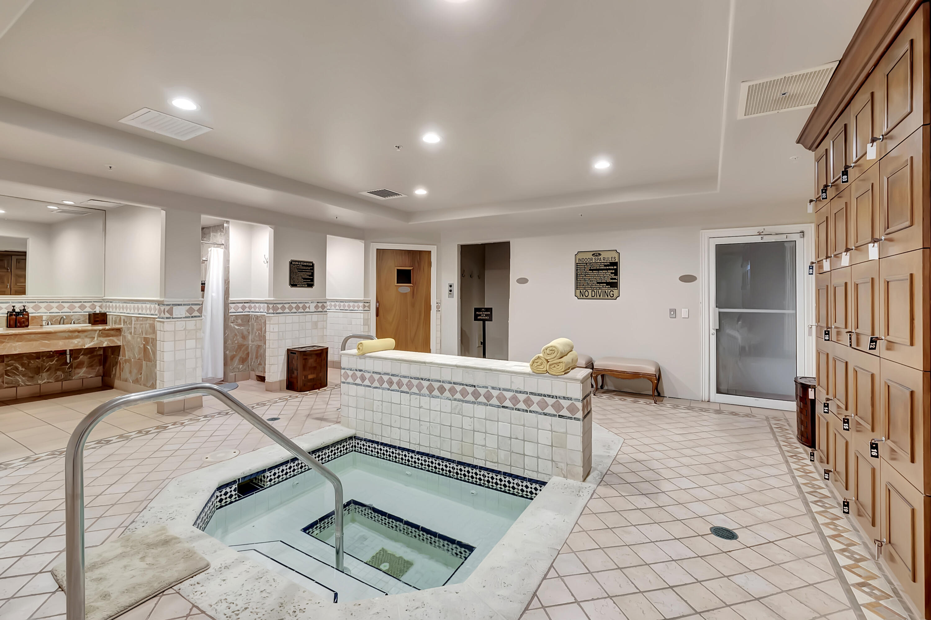 MIZNER GRAND CONDO - Residential