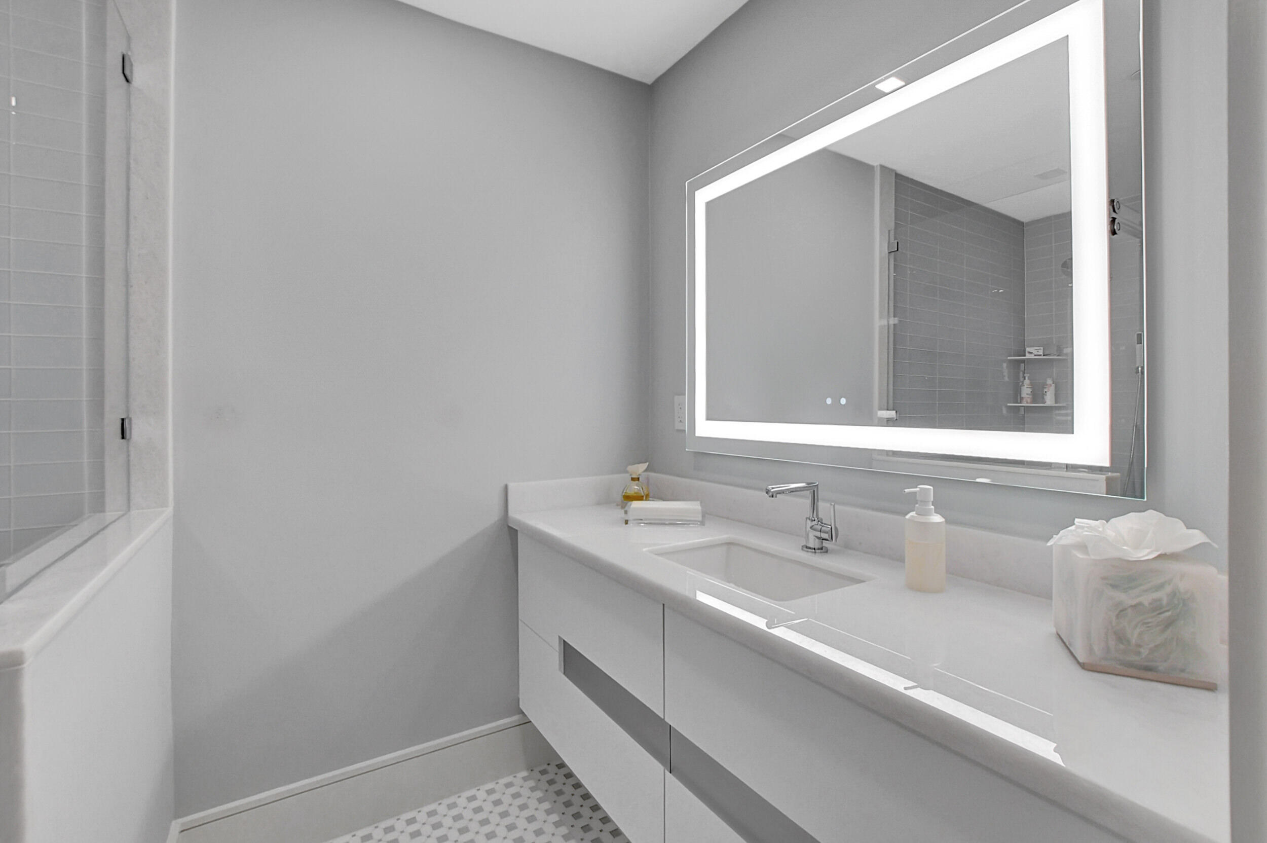 MIZNER GRAND CONDO - Residential