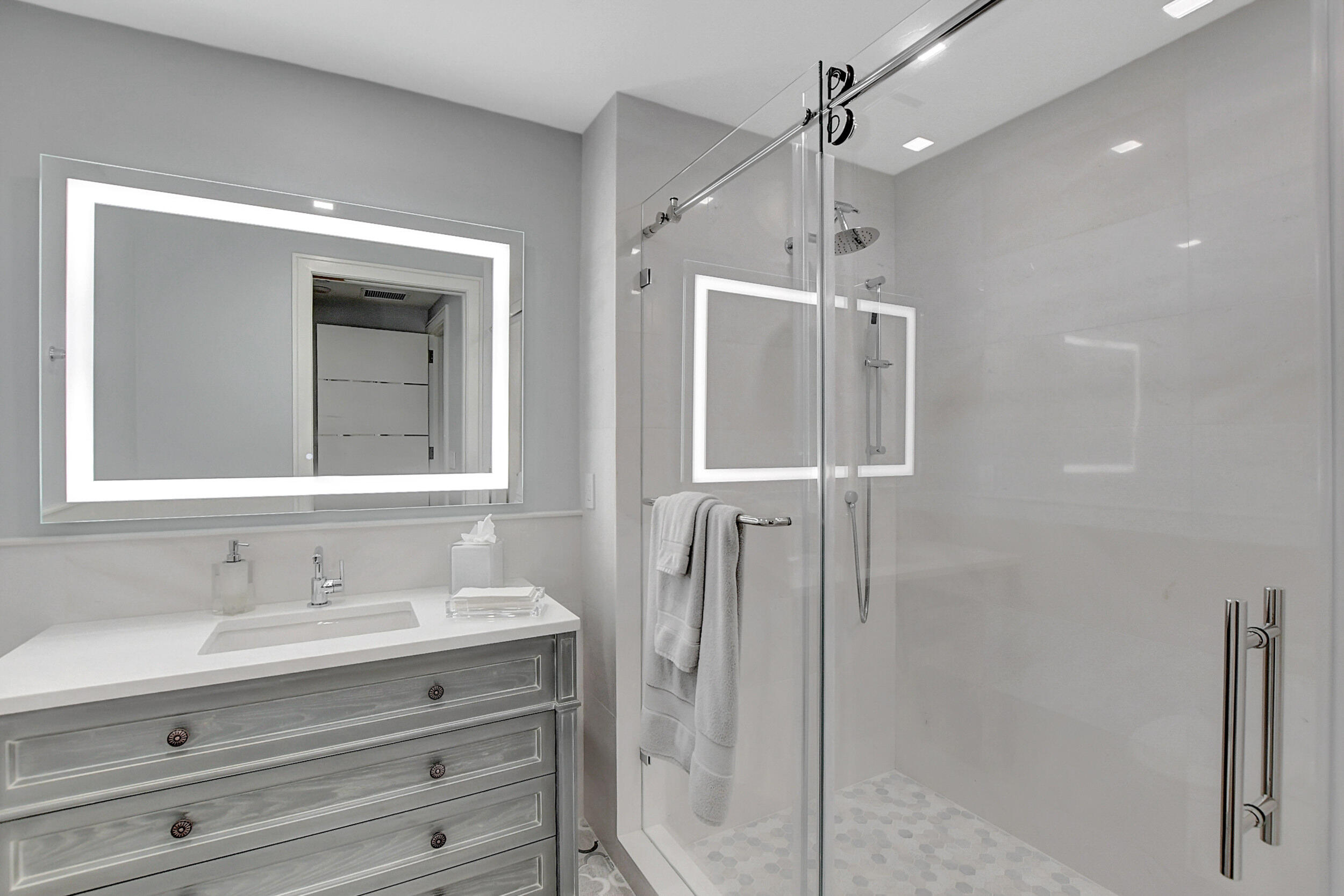 MIZNER GRAND CONDO - Residential