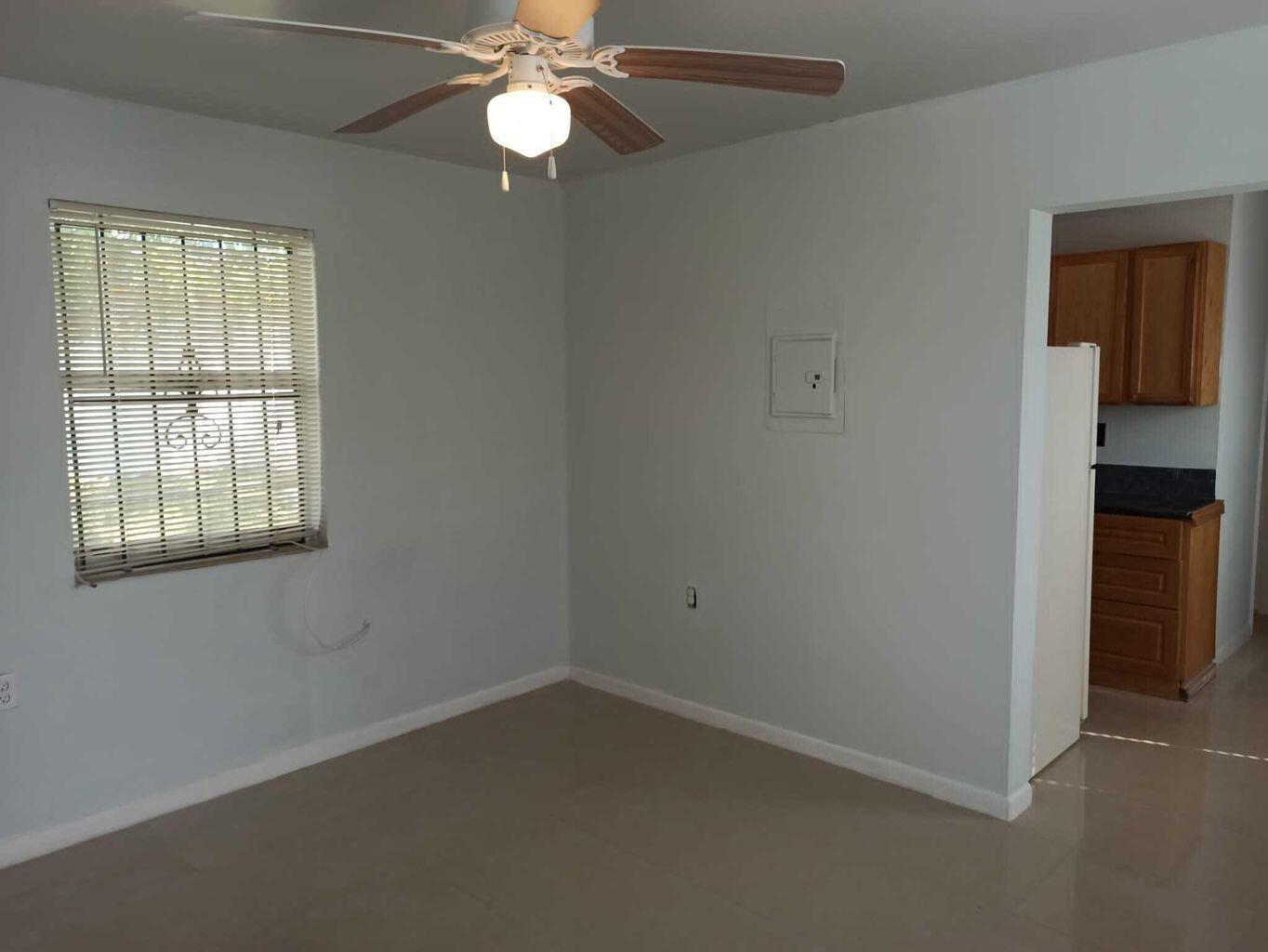812 NW 4th Avenue