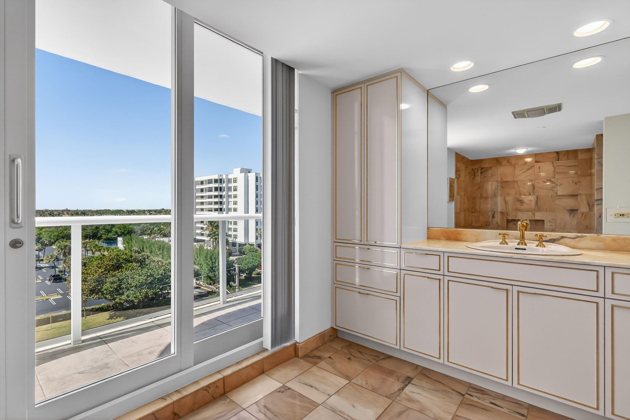 Villa Nova Condominium - Residential