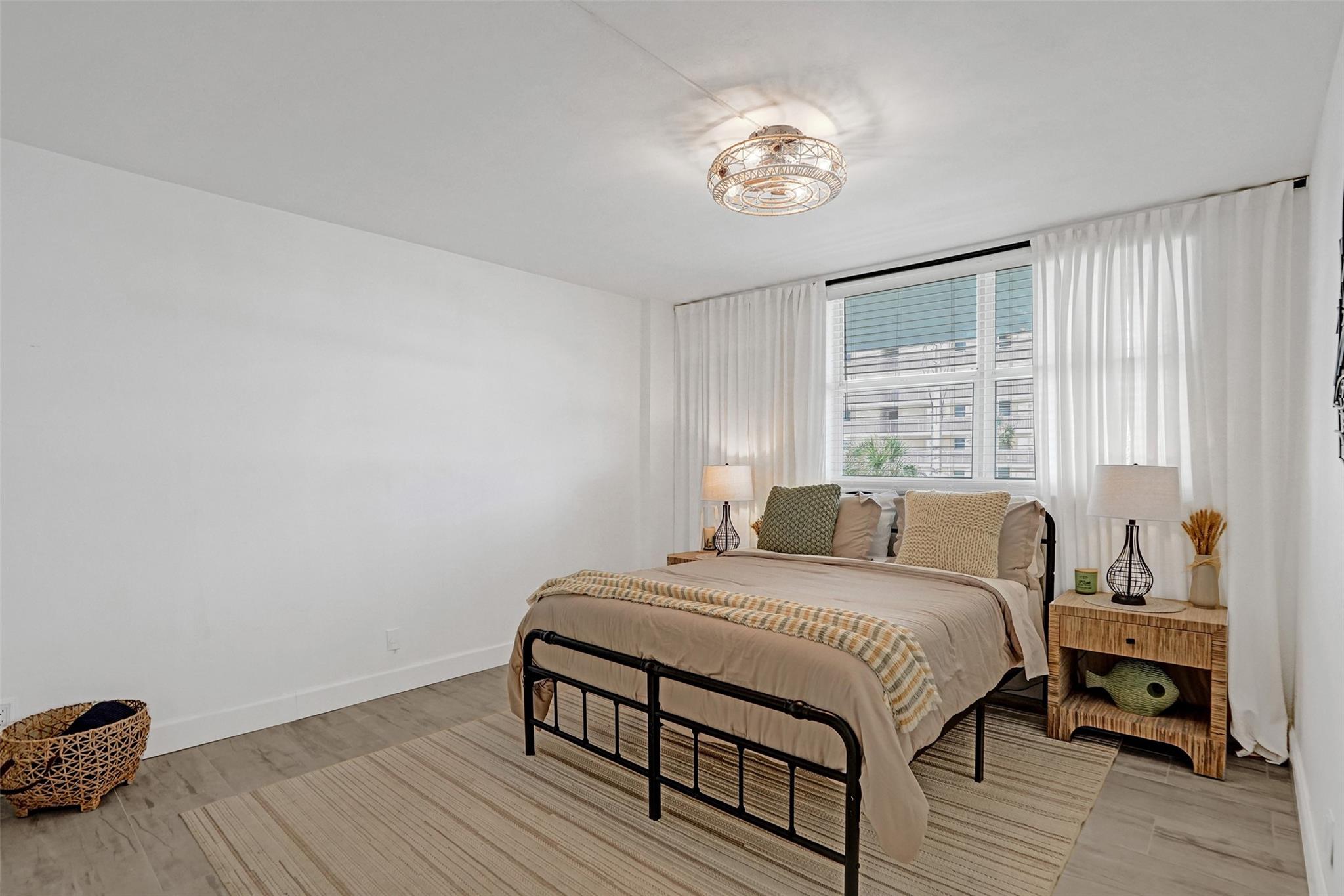 Hillsboro Le Baron Condo - Residential Lease