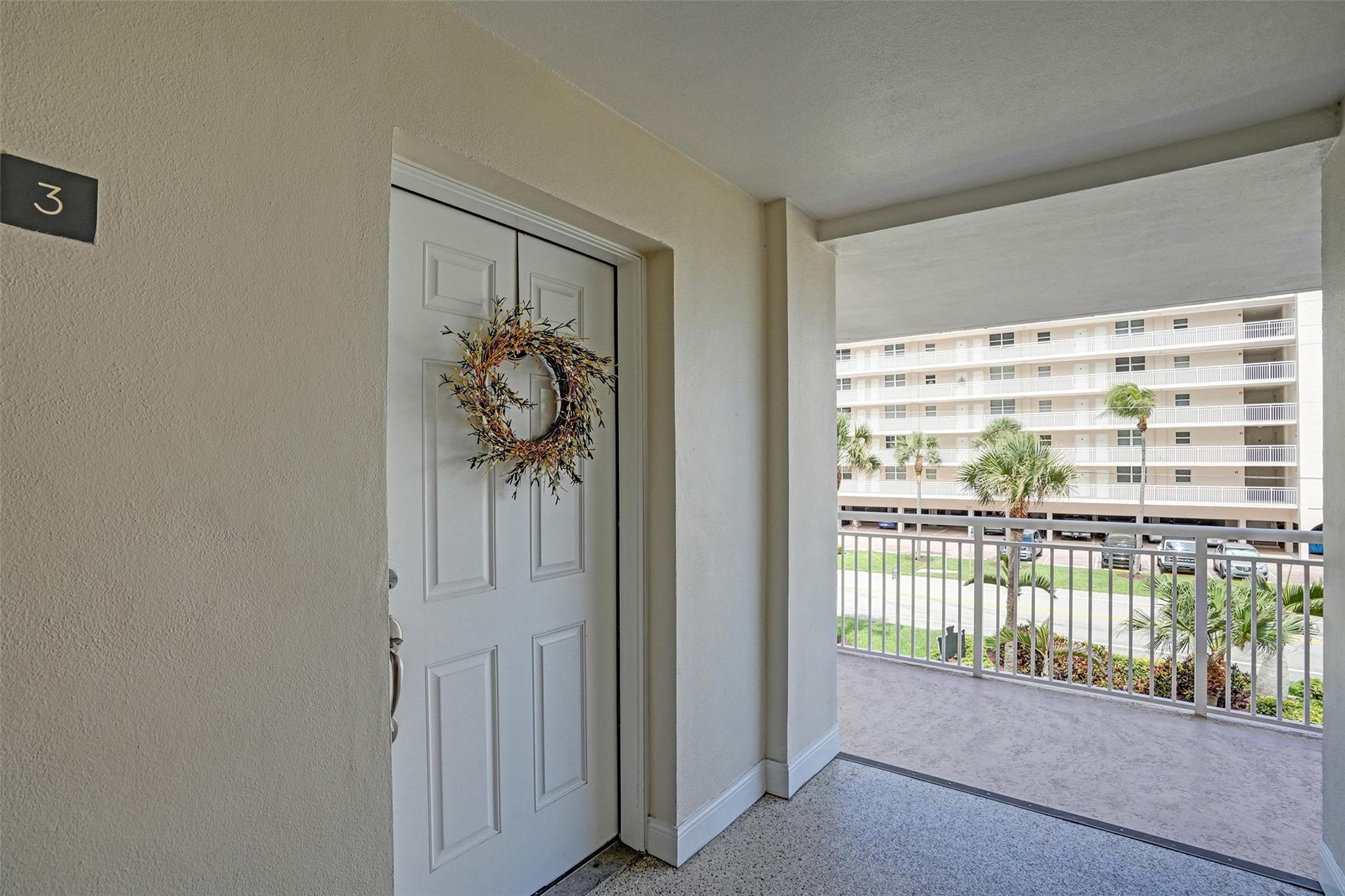 Hillsboro Le Baron Condo - Residential Lease