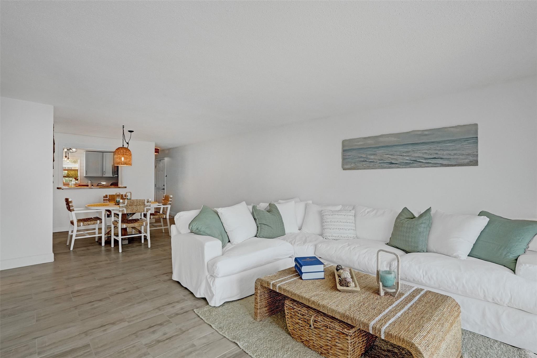 Hillsboro Le Baron Condo - Residential Lease