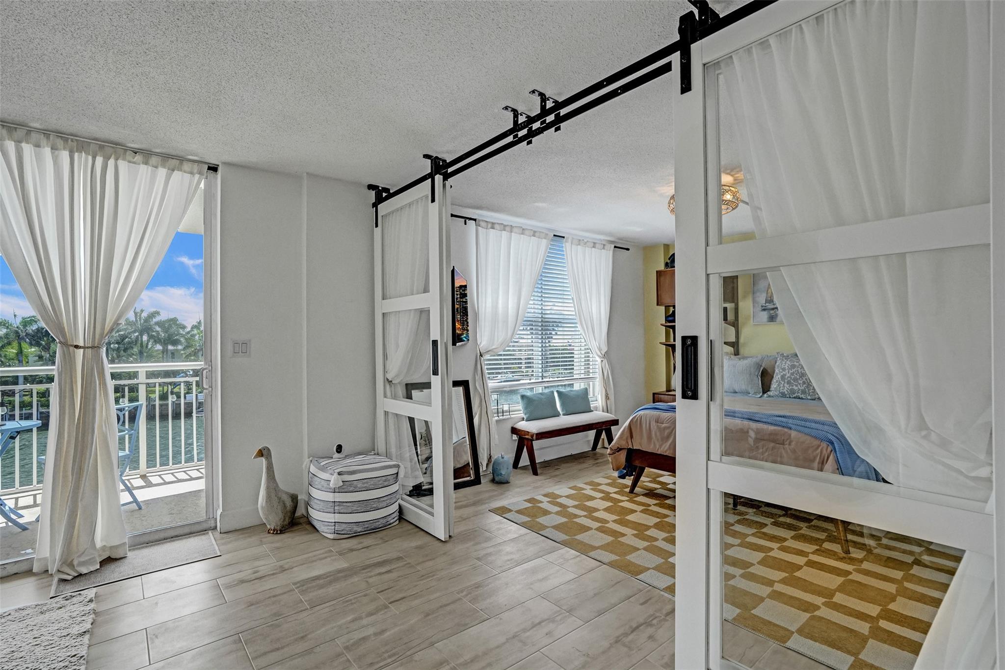 Hillsboro Le Baron Condo - Residential Lease