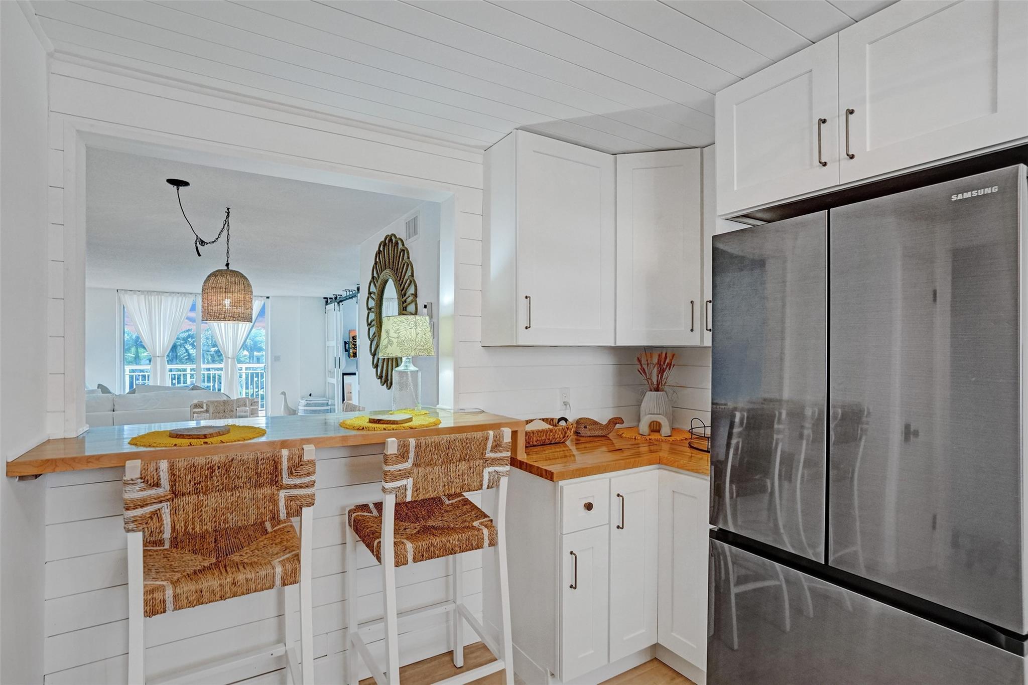 Hillsboro Le Baron Condo - Residential Lease