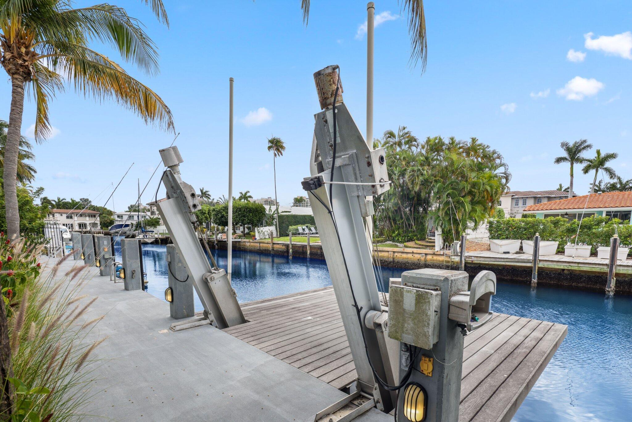 BOCA HARBOUR - Residential