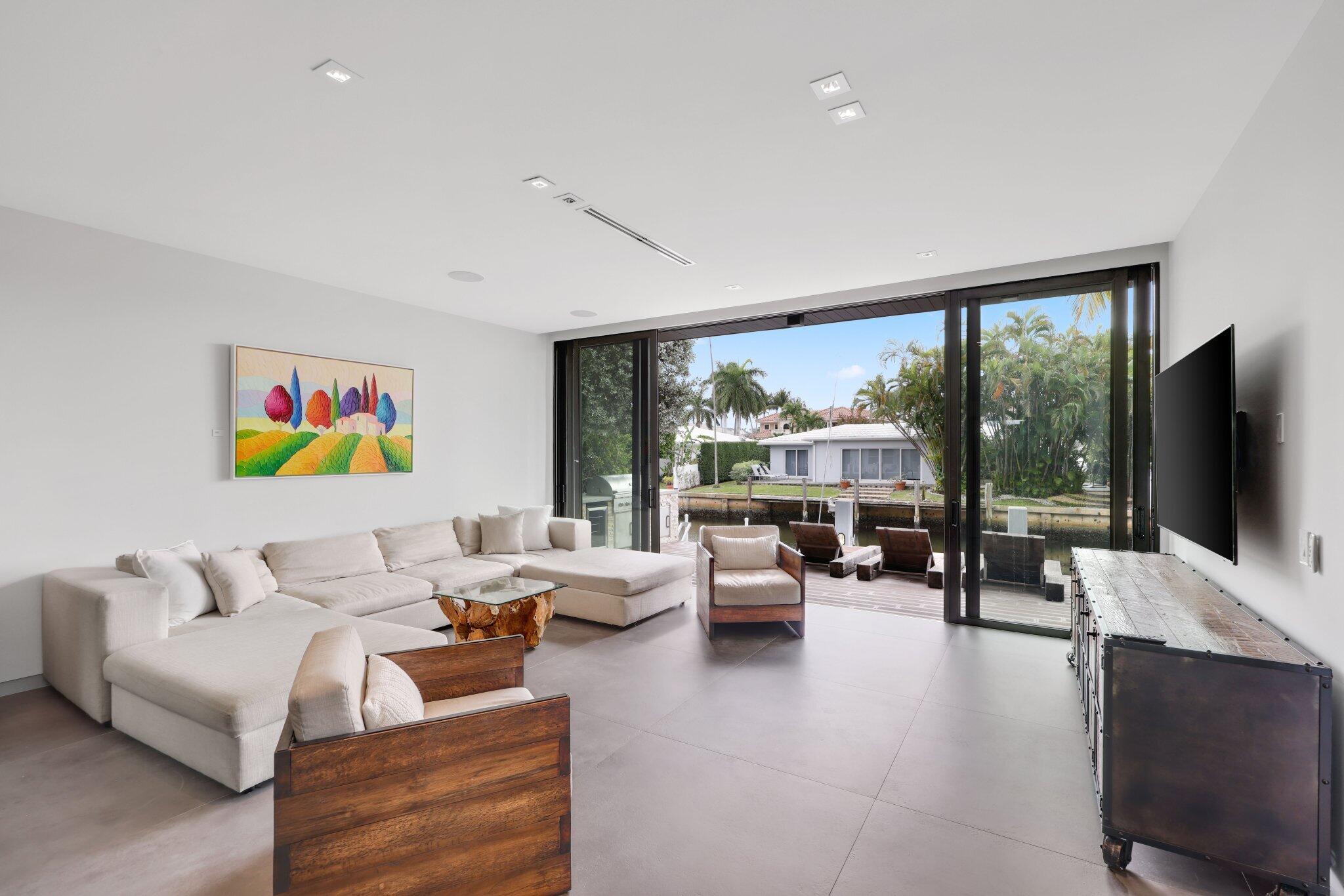 BOCA HARBOUR - Residential