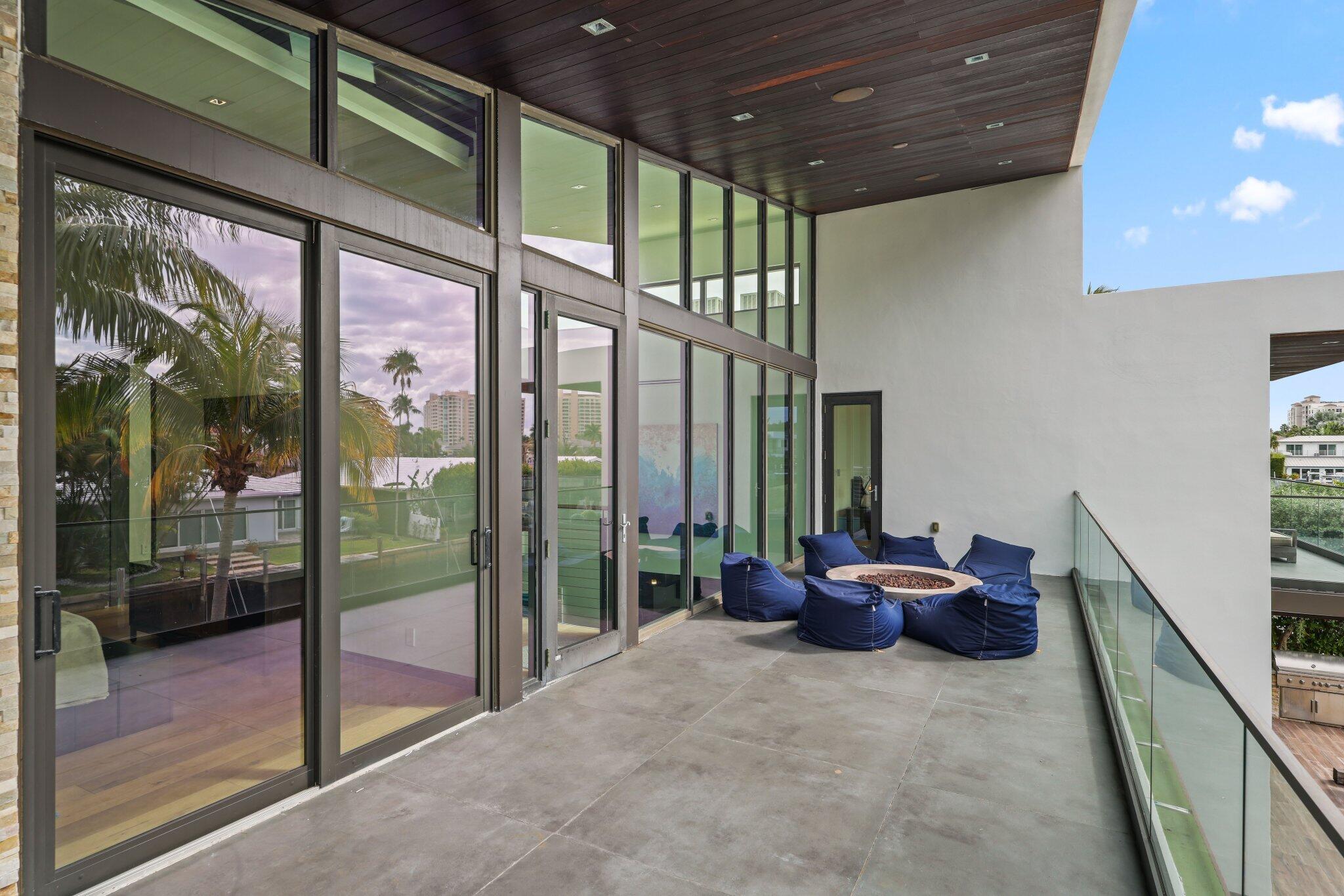 BOCA HARBOUR - Residential