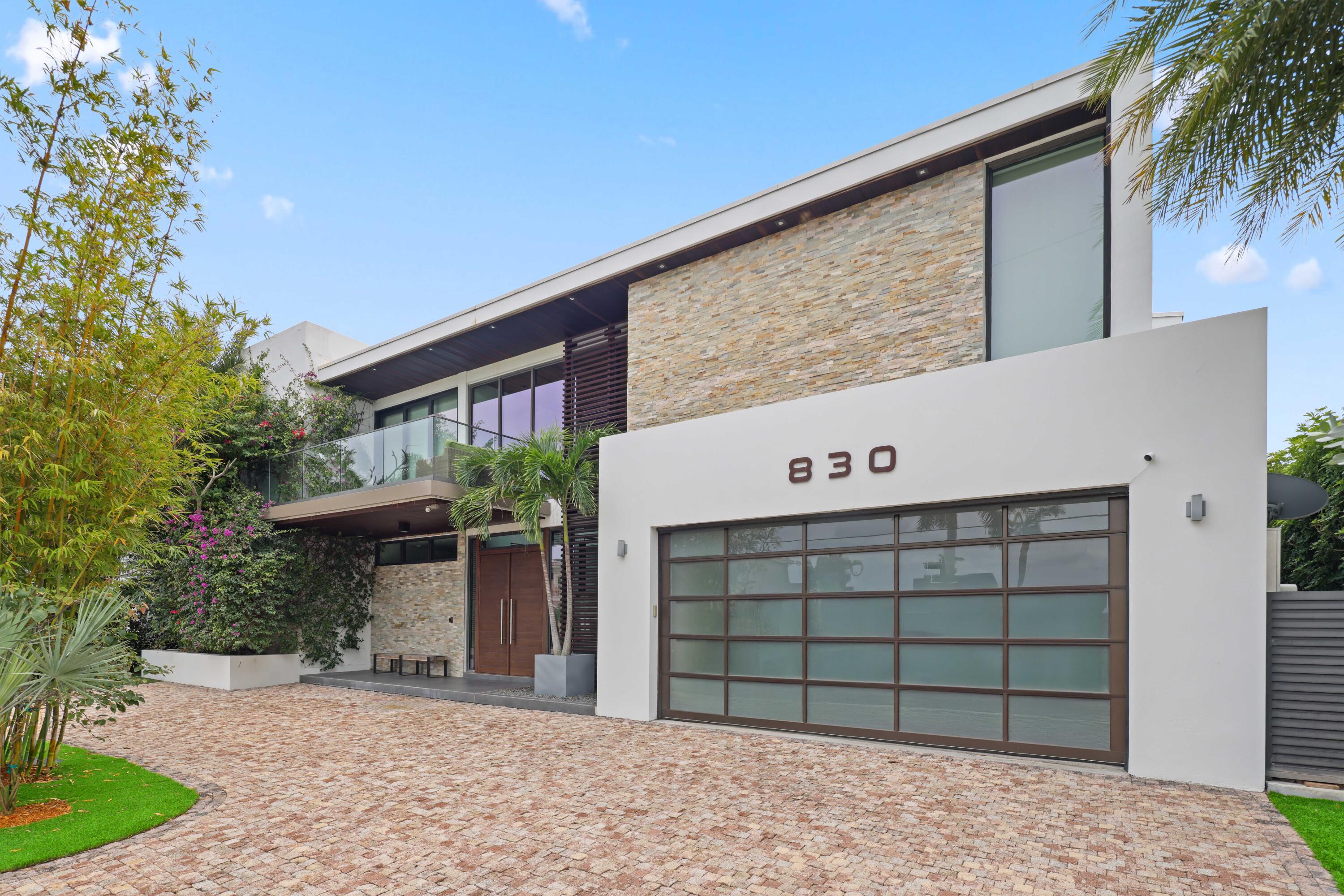 BOCA HARBOUR - Residential