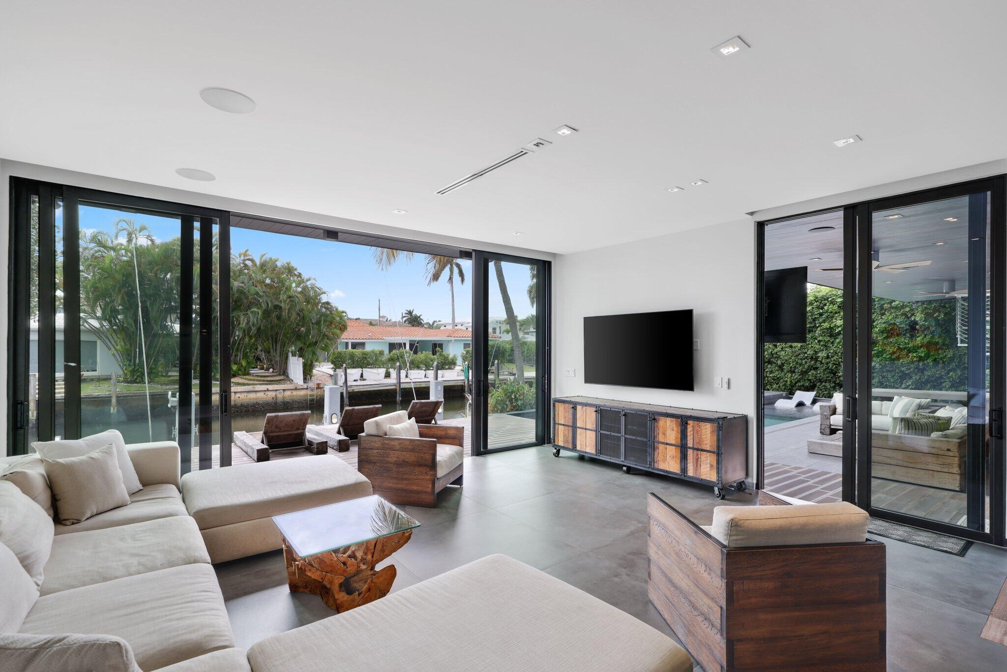 BOCA HARBOUR - Residential