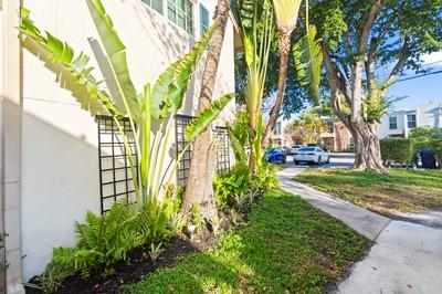 681 Kensington Place 681