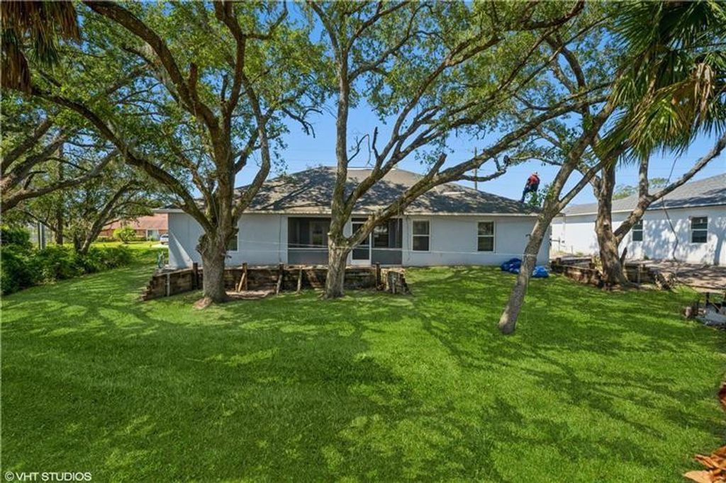 Photo of 1625 SW Abingdon Avenue, Port Saint Lucie, FL 34953 (MLS # F10535164)