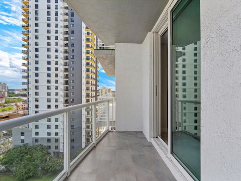 Condominium in Fort Lauderdale FL 315 3rd Ave Ave 24.jpg