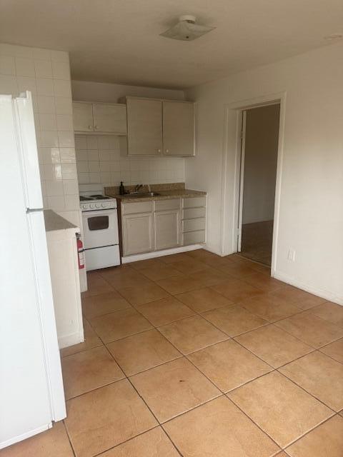 LAKE WORTH TOWN OF - Residential Lease