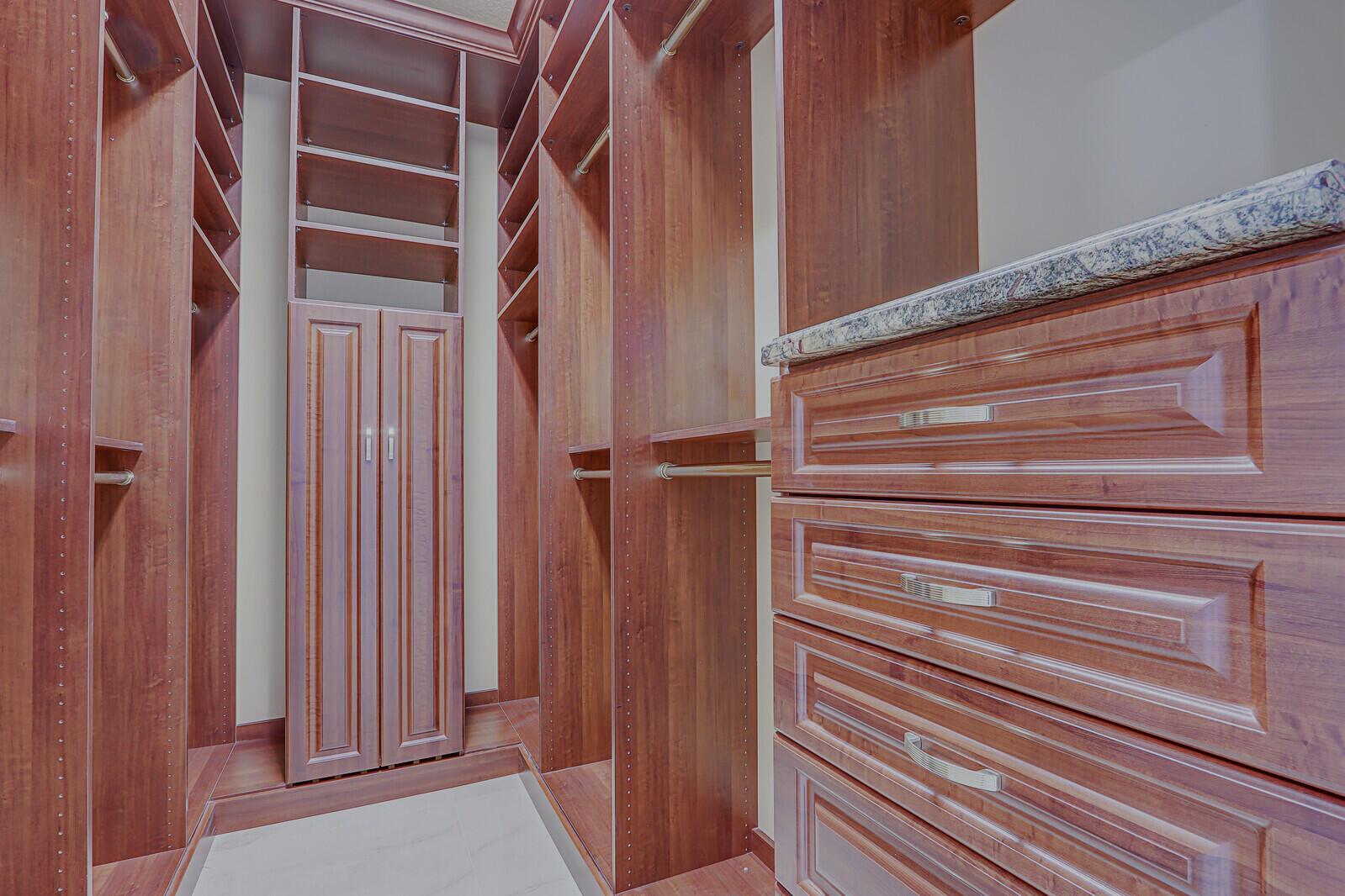 BALLENISLES POD 16A - Residential