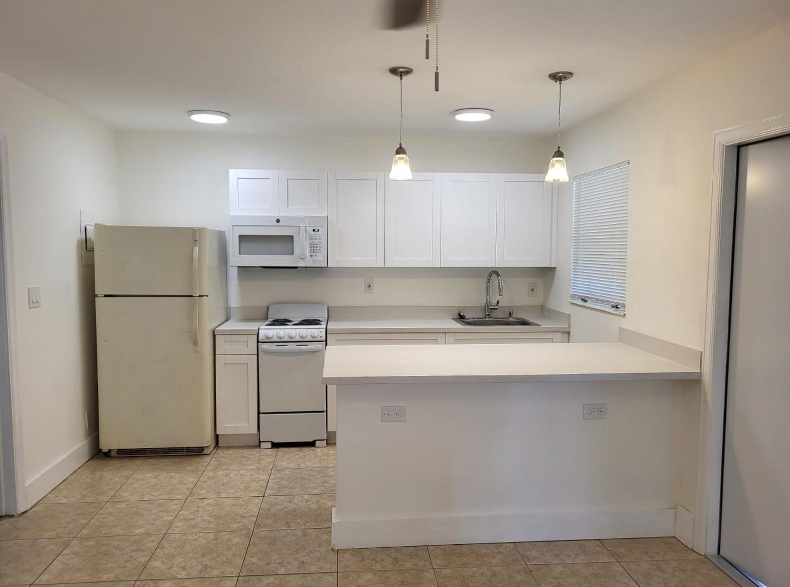 Gracewood 2 24-33 B - Residential Lease