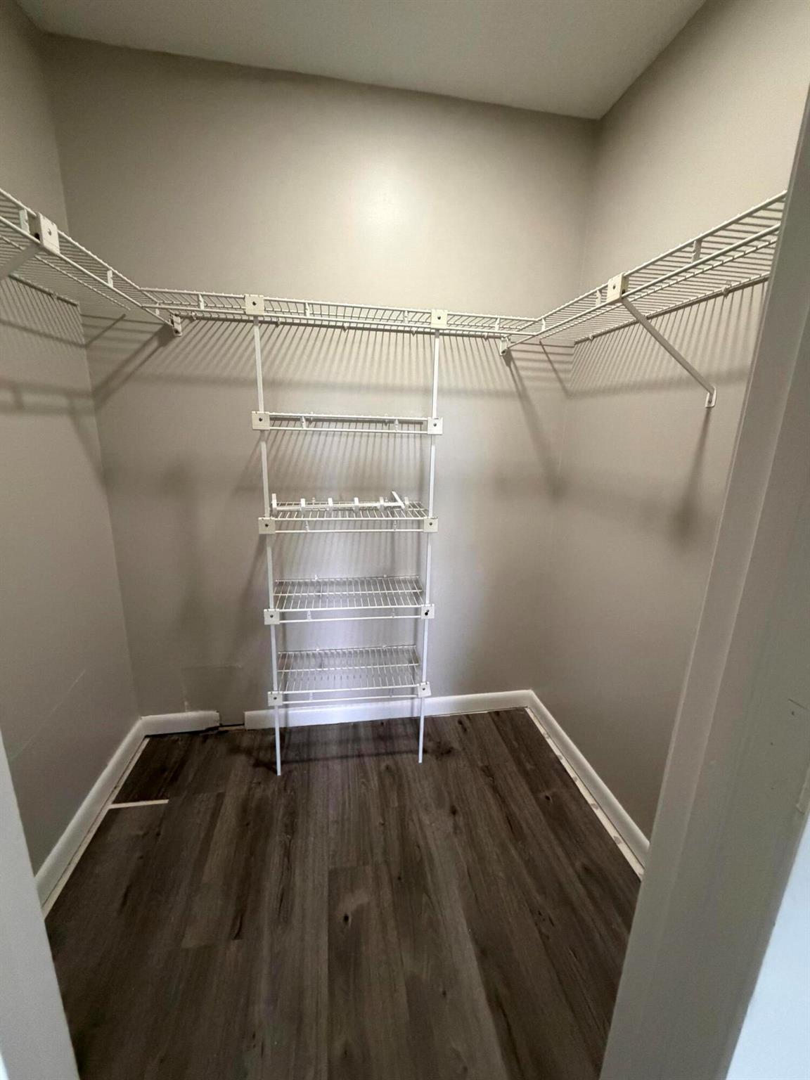 Parkview Condominiums - Residential Lease