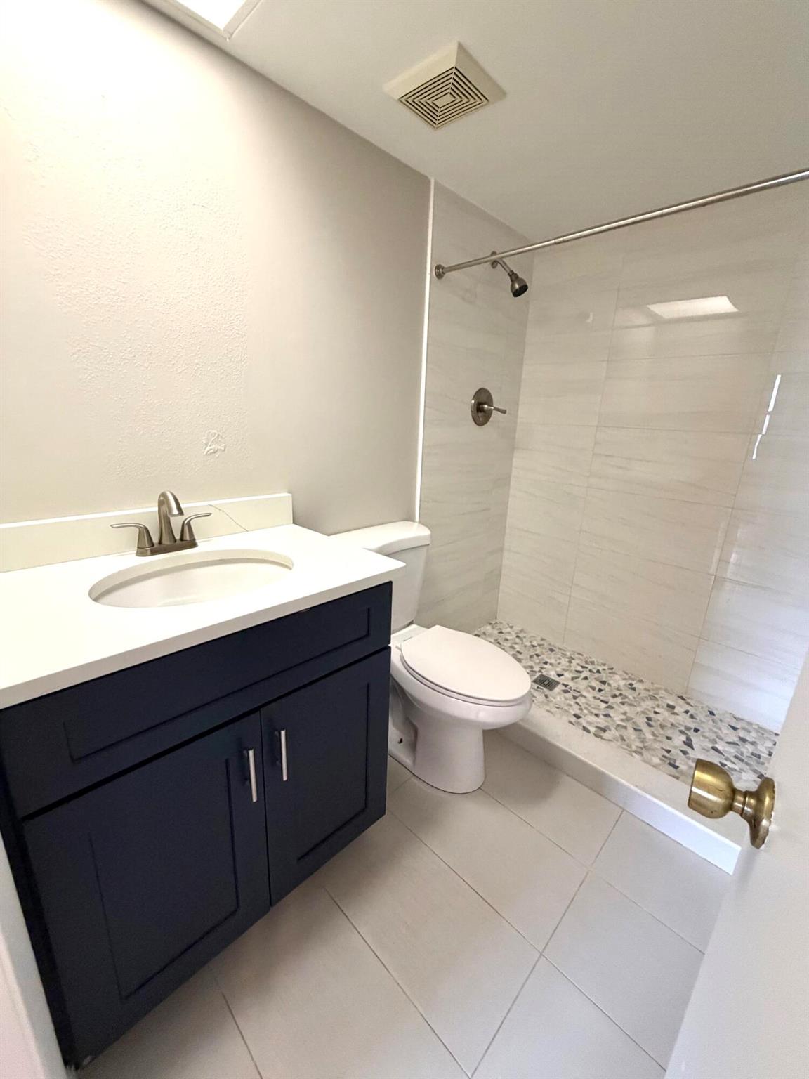 Parkview Condominiums - Residential Lease