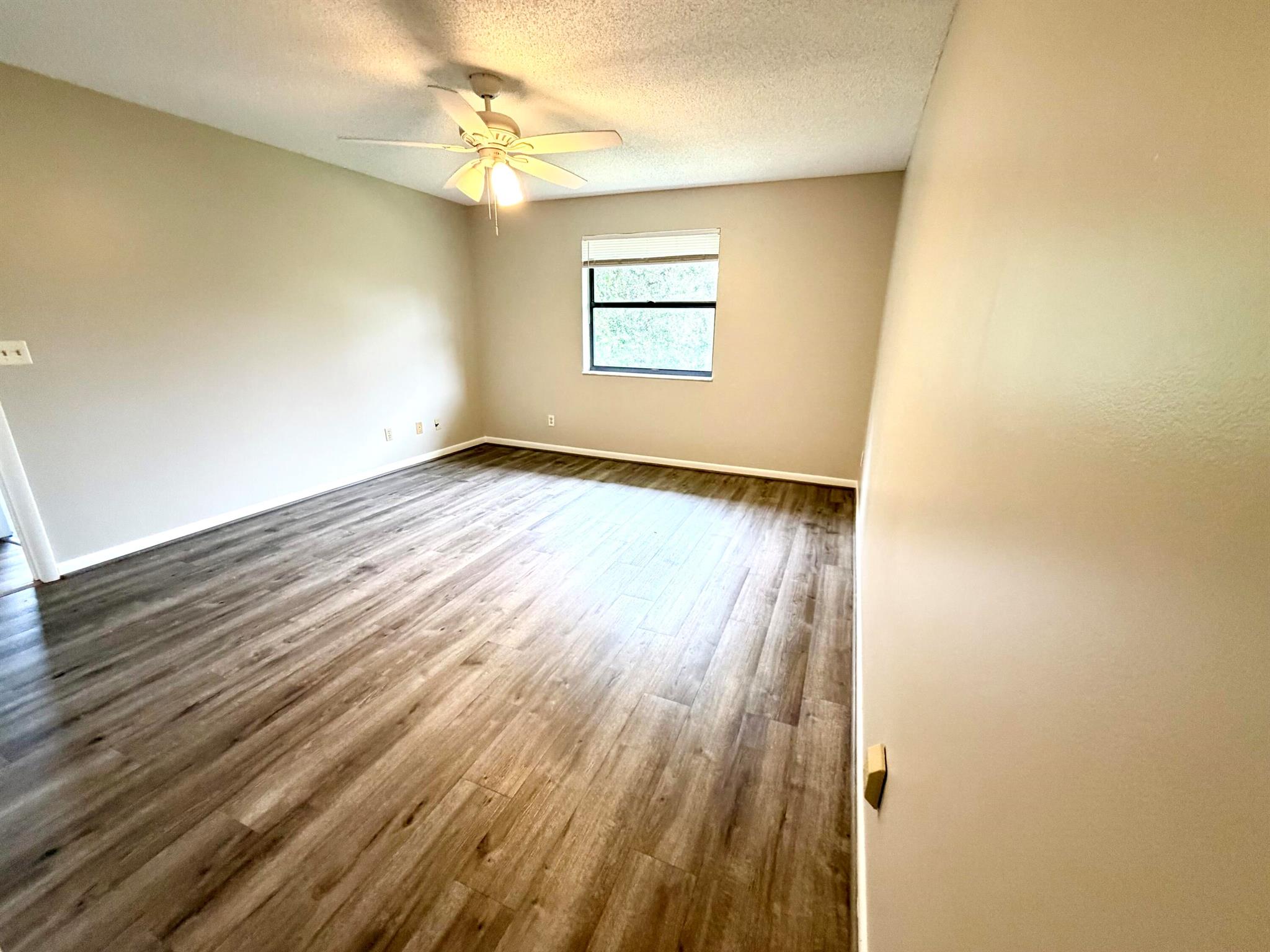 Parkview Condominiums - Residential Lease