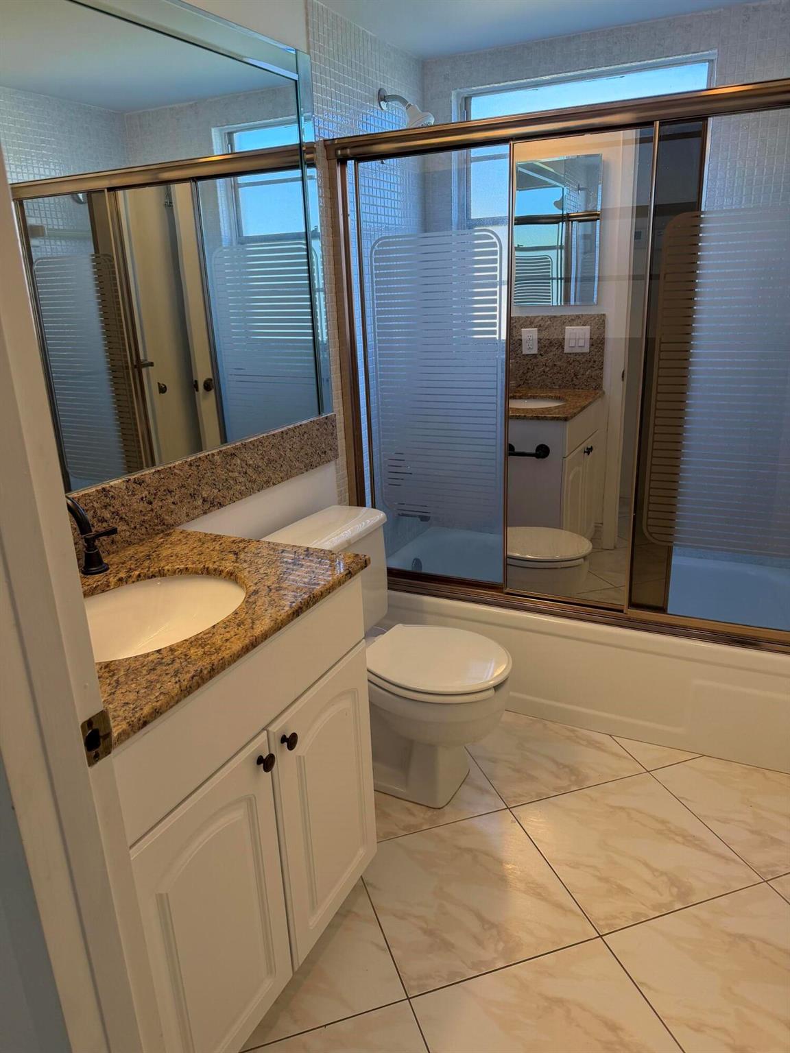 MANSFIELD AT CENTURY VILL - Residential Lease