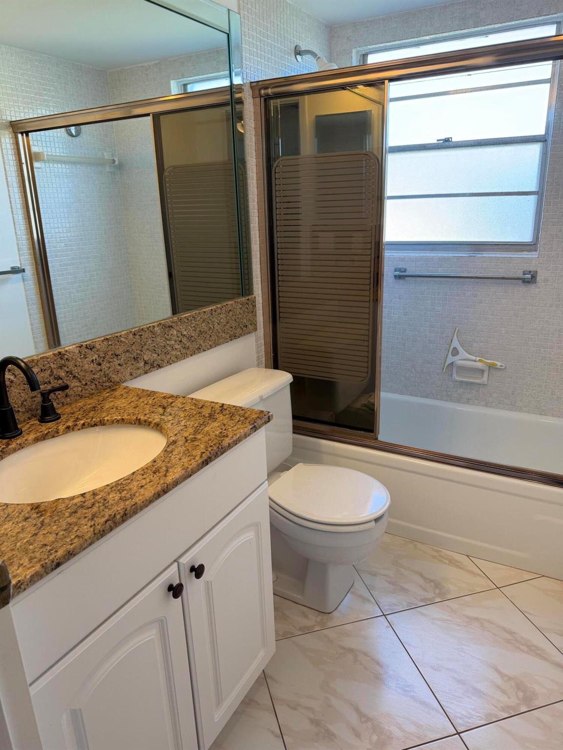 MANSFIELD AT CENTURY VILL - Residential Lease