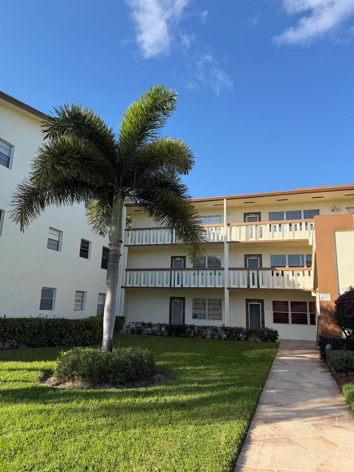 MANSFIELD AT CENTURY VILL - Residential Lease