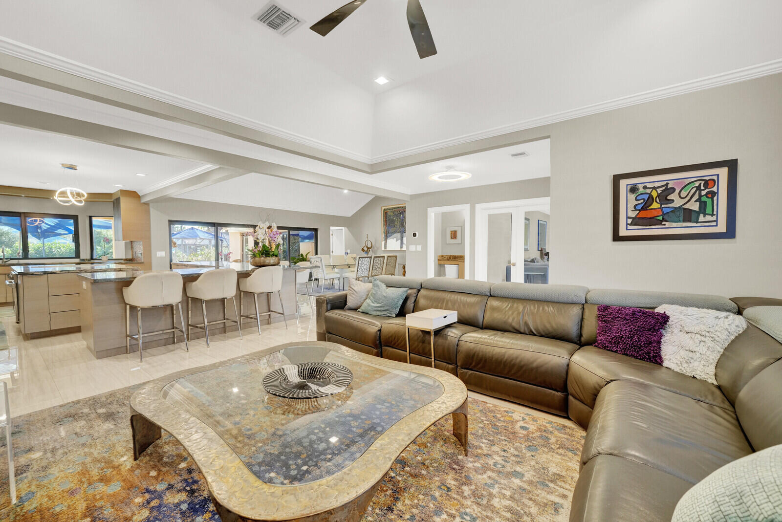 513 N Country Club Drive