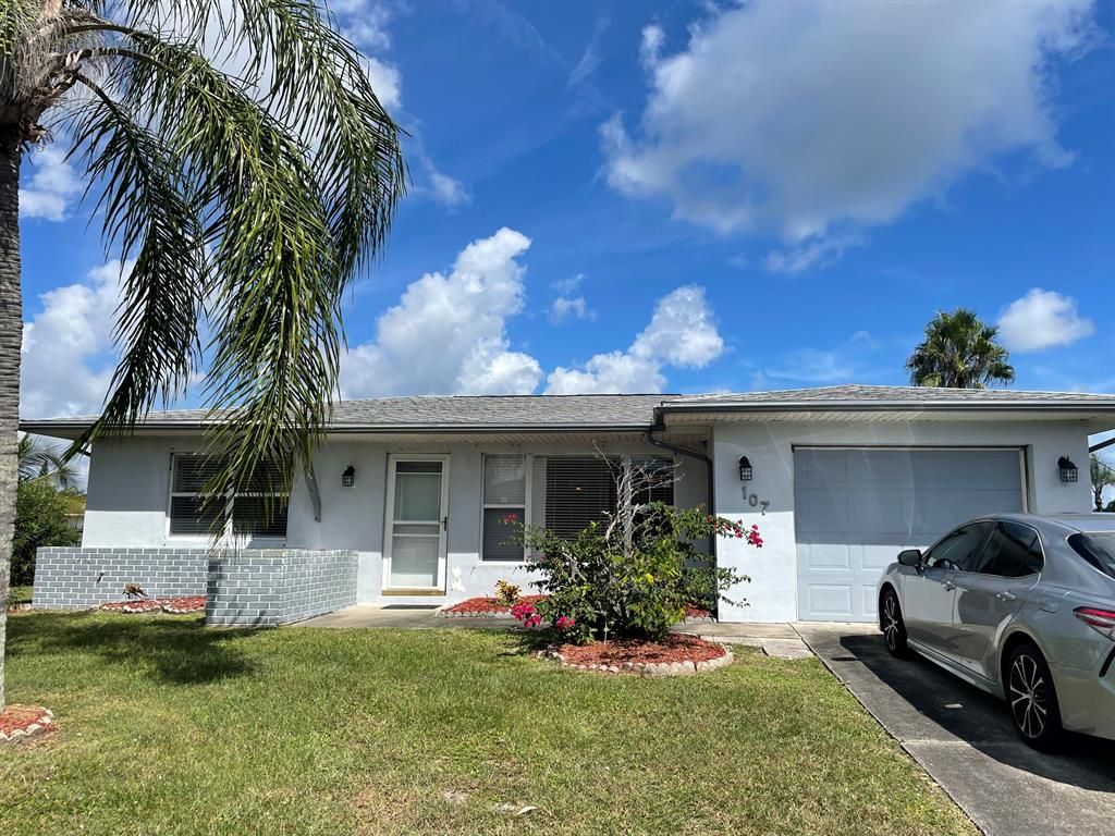 Photo of 107 SE Selva Court, Port Saint Lucie, FL 34983 (MLS # R10750786)