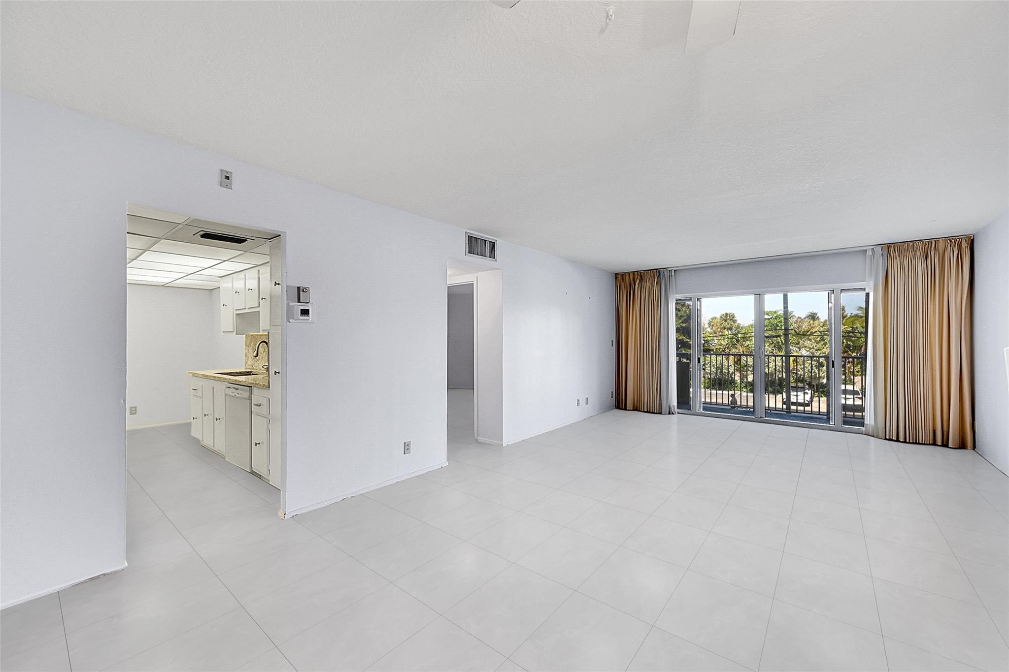 1200 Hibiscus Ave 203