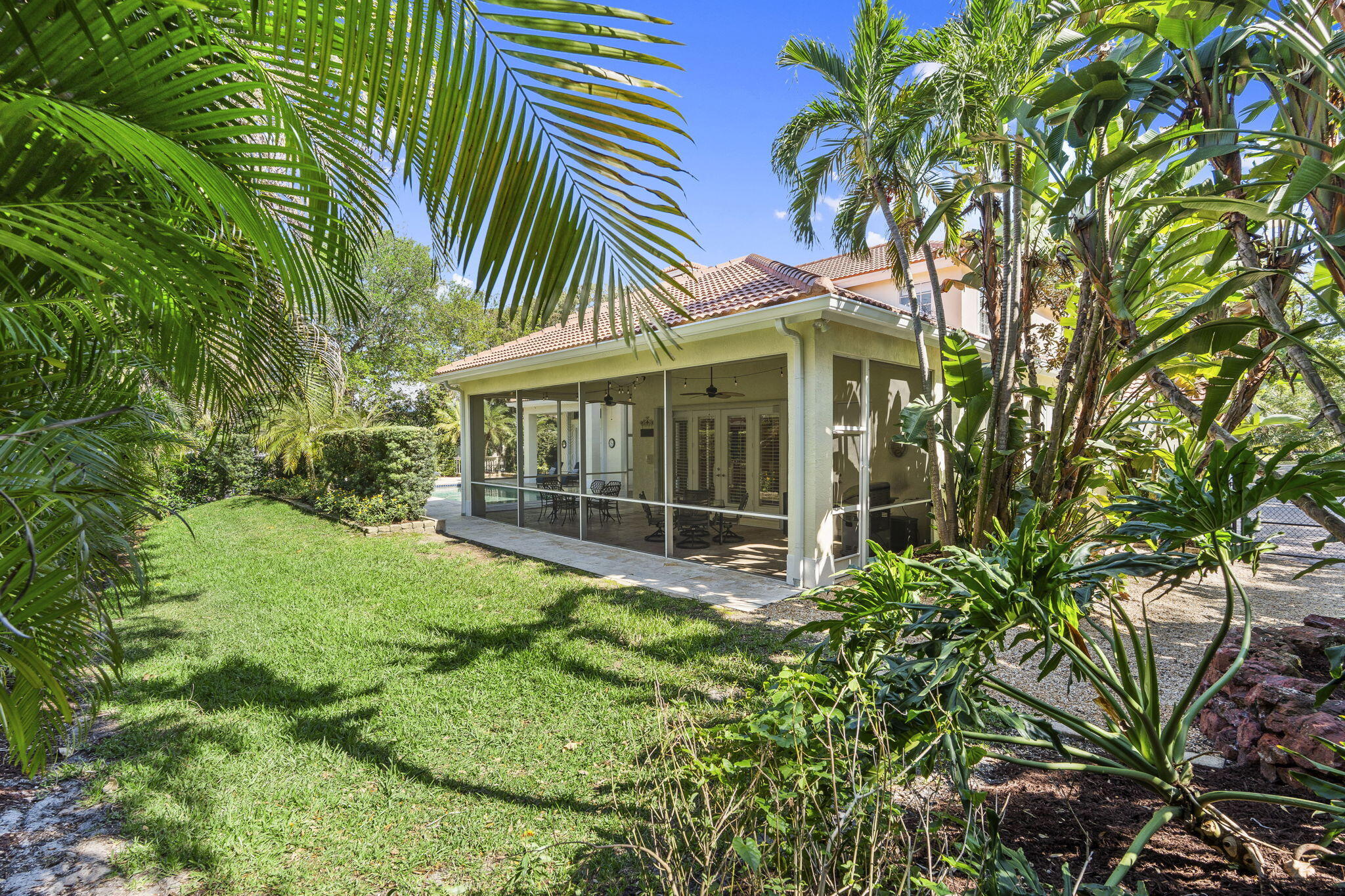 CASTLE HILL - Residential