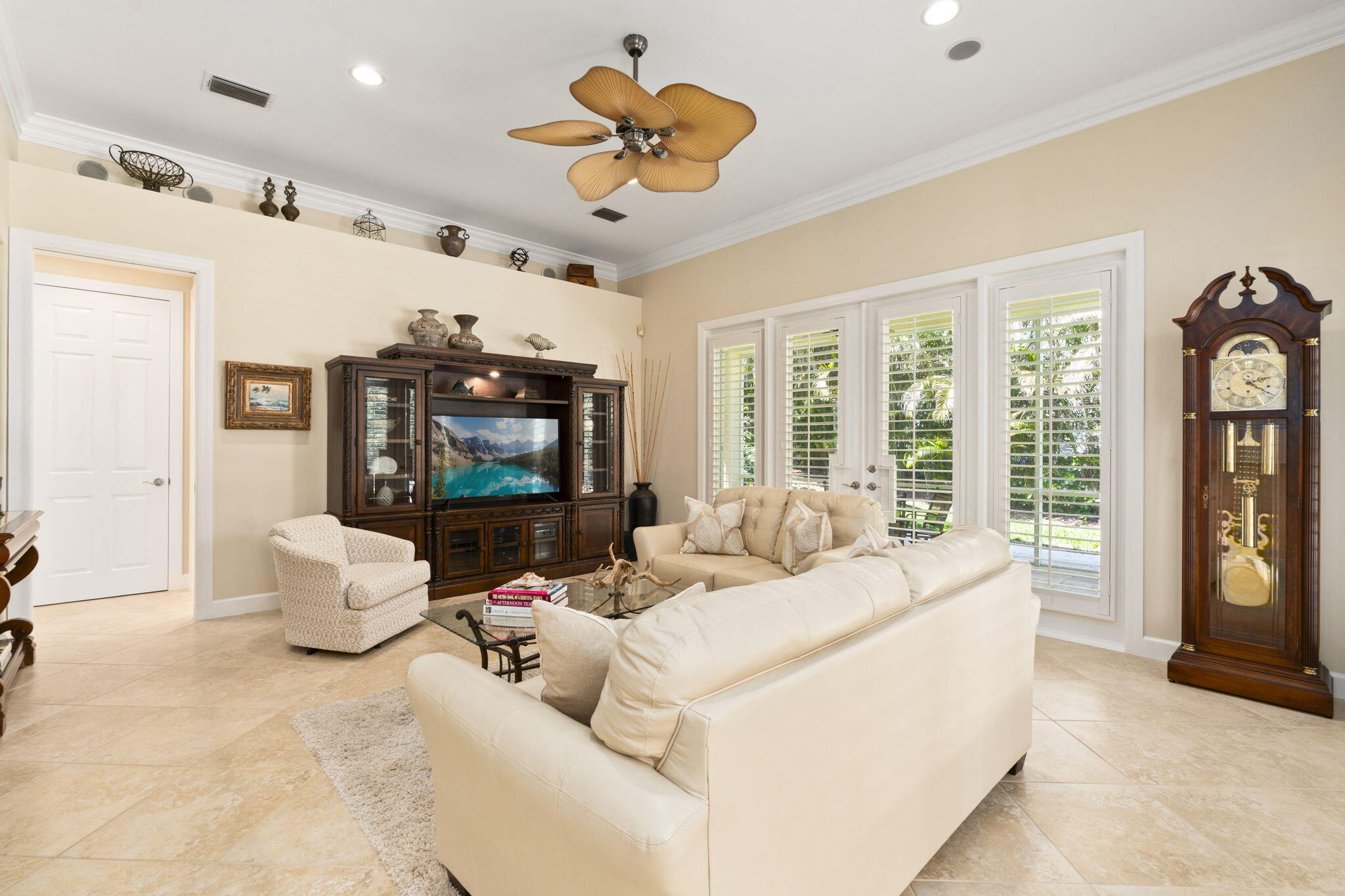 CASTLE HILL - Residential