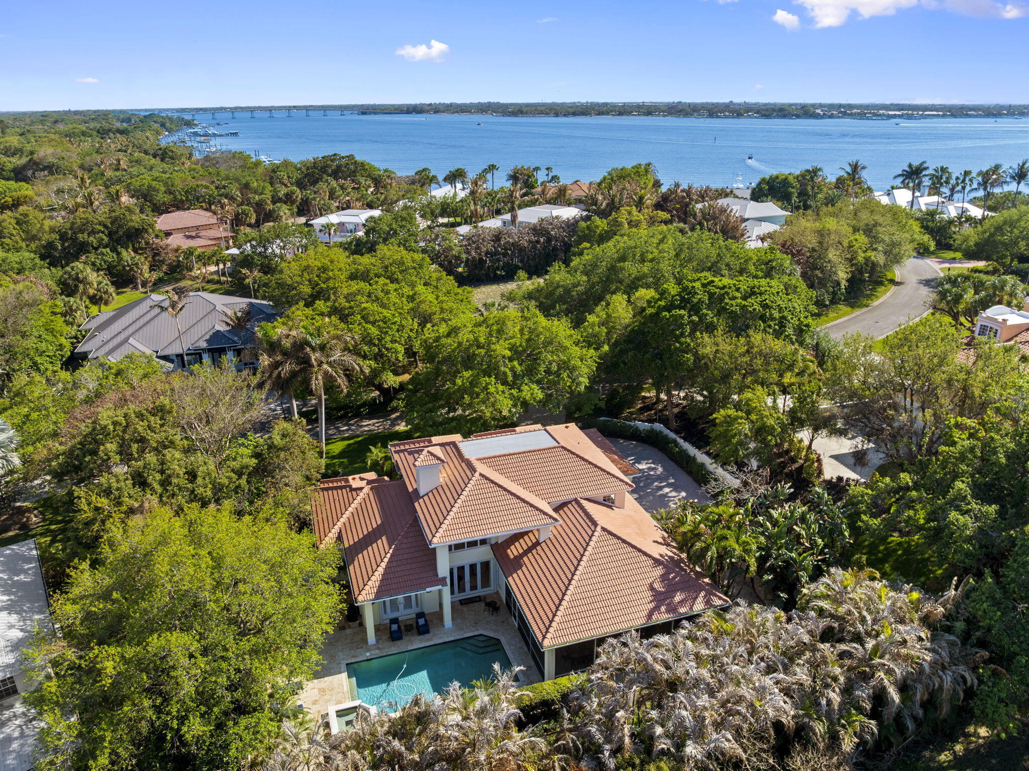 CASTLE HILL - Residential