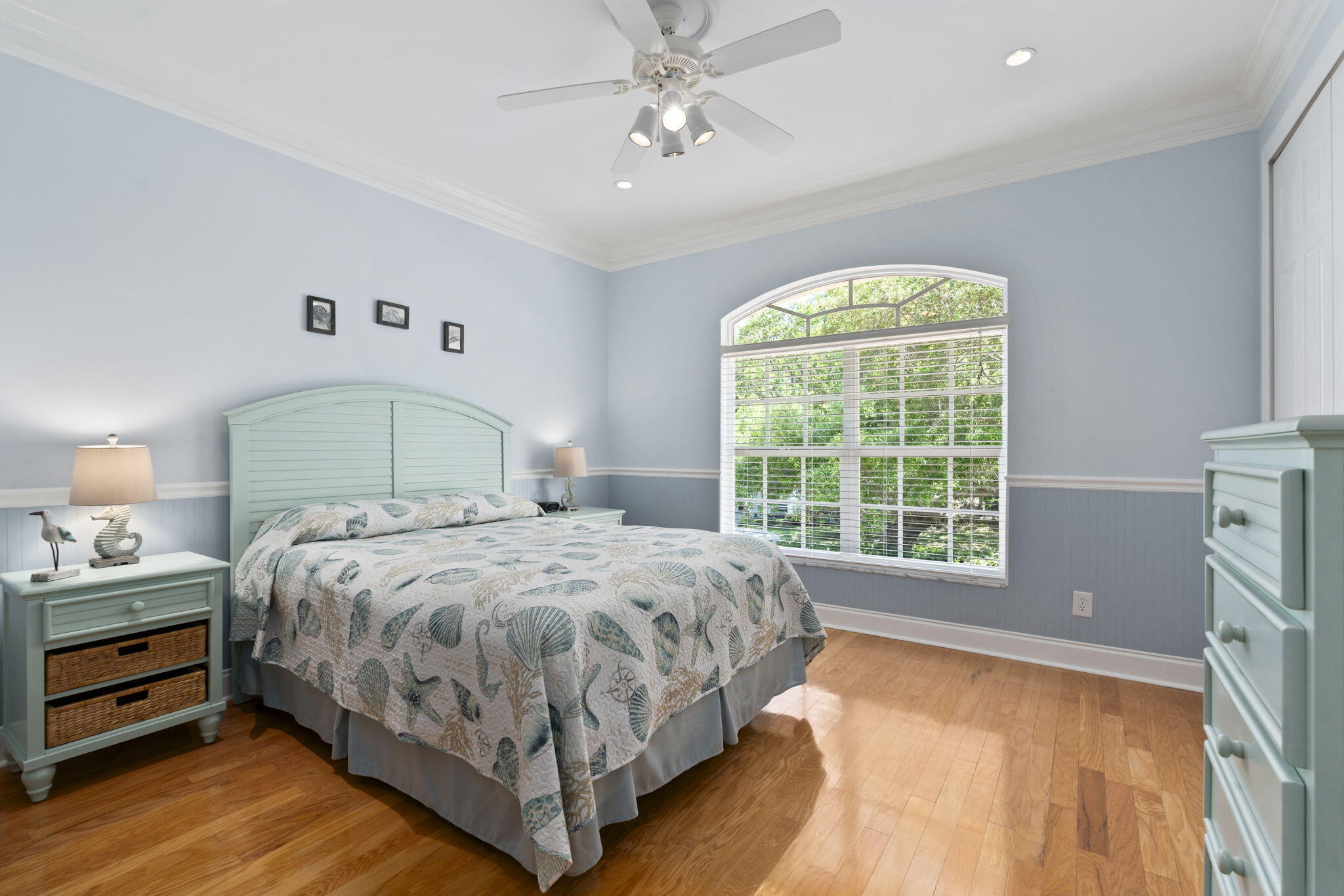 CASTLE HILL - Residential