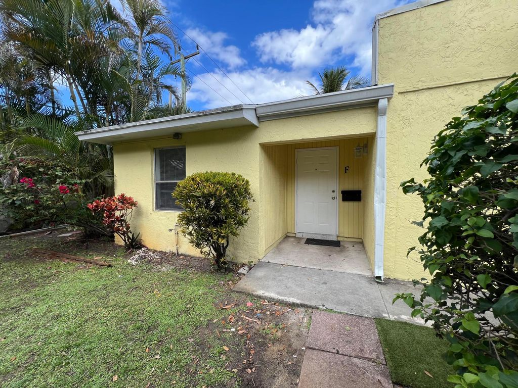 Photo of 17355 Bush Road #F, Jupiter, FL 33458 (MLS # R11158819)