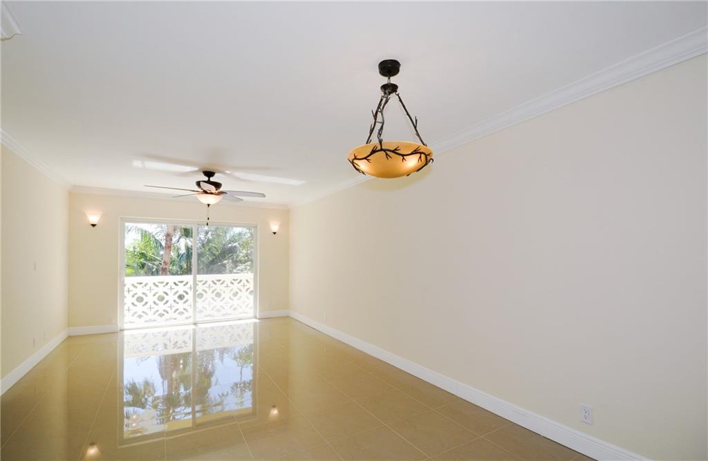 MIDDLE RIVER VILLAS - Residential