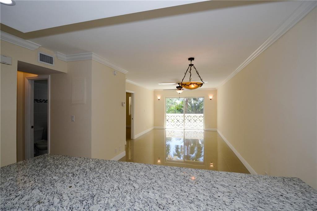 MIDDLE RIVER VILLAS - Residential