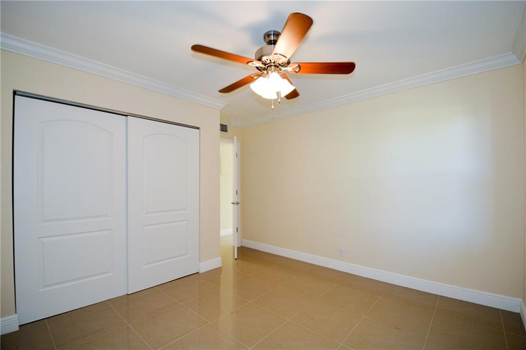 MIDDLE RIVER VILLAS - Residential