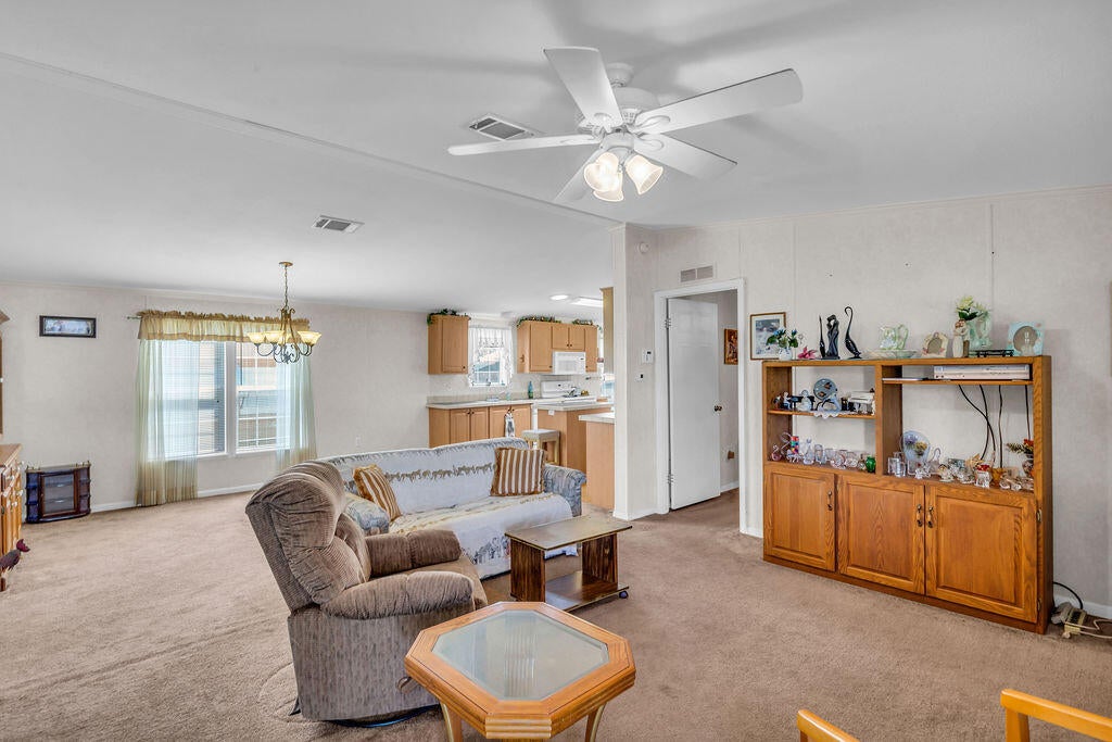 2208 SE 38TH Trail