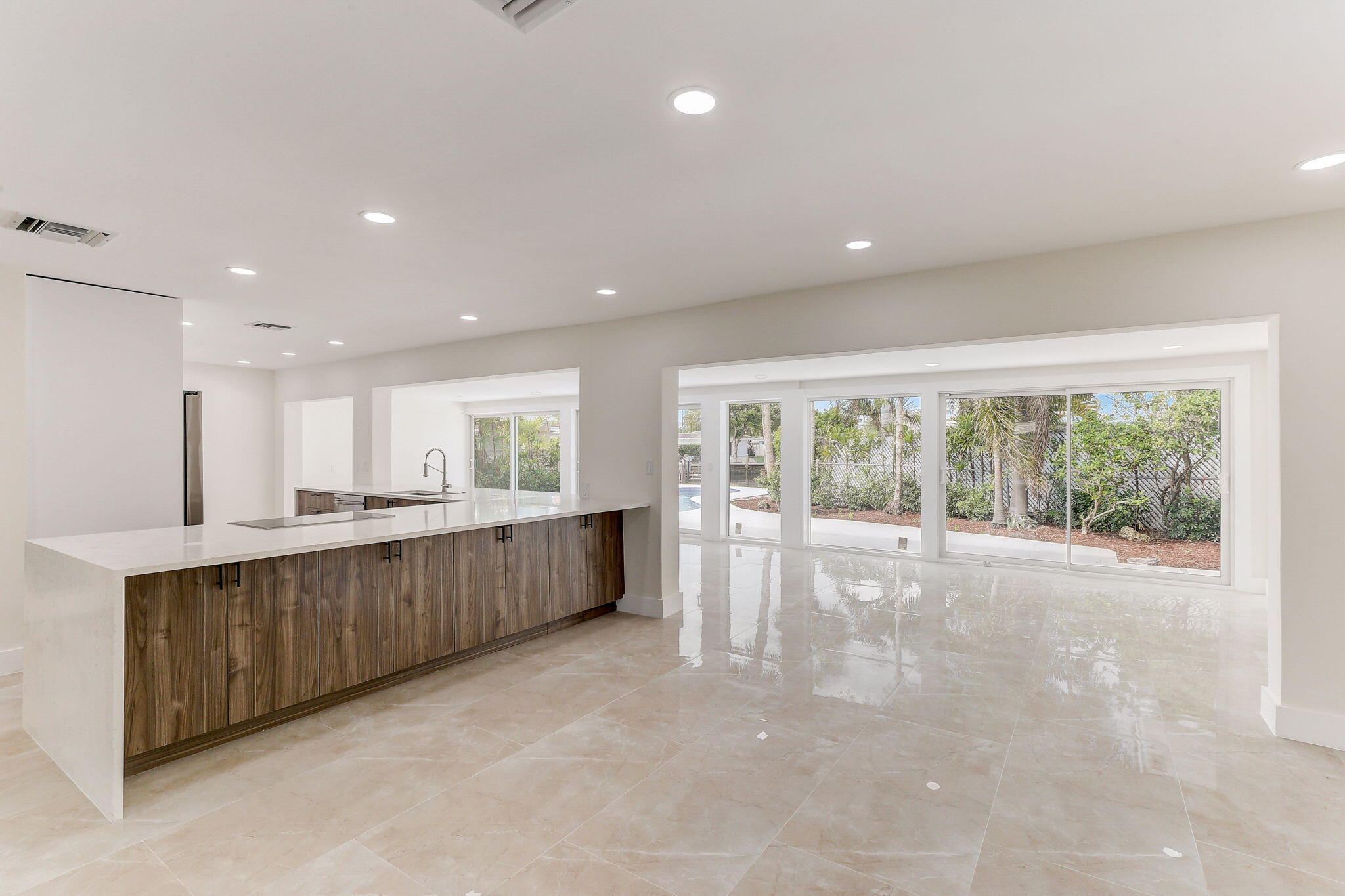 LANDINGS FIRST SEC - Residential